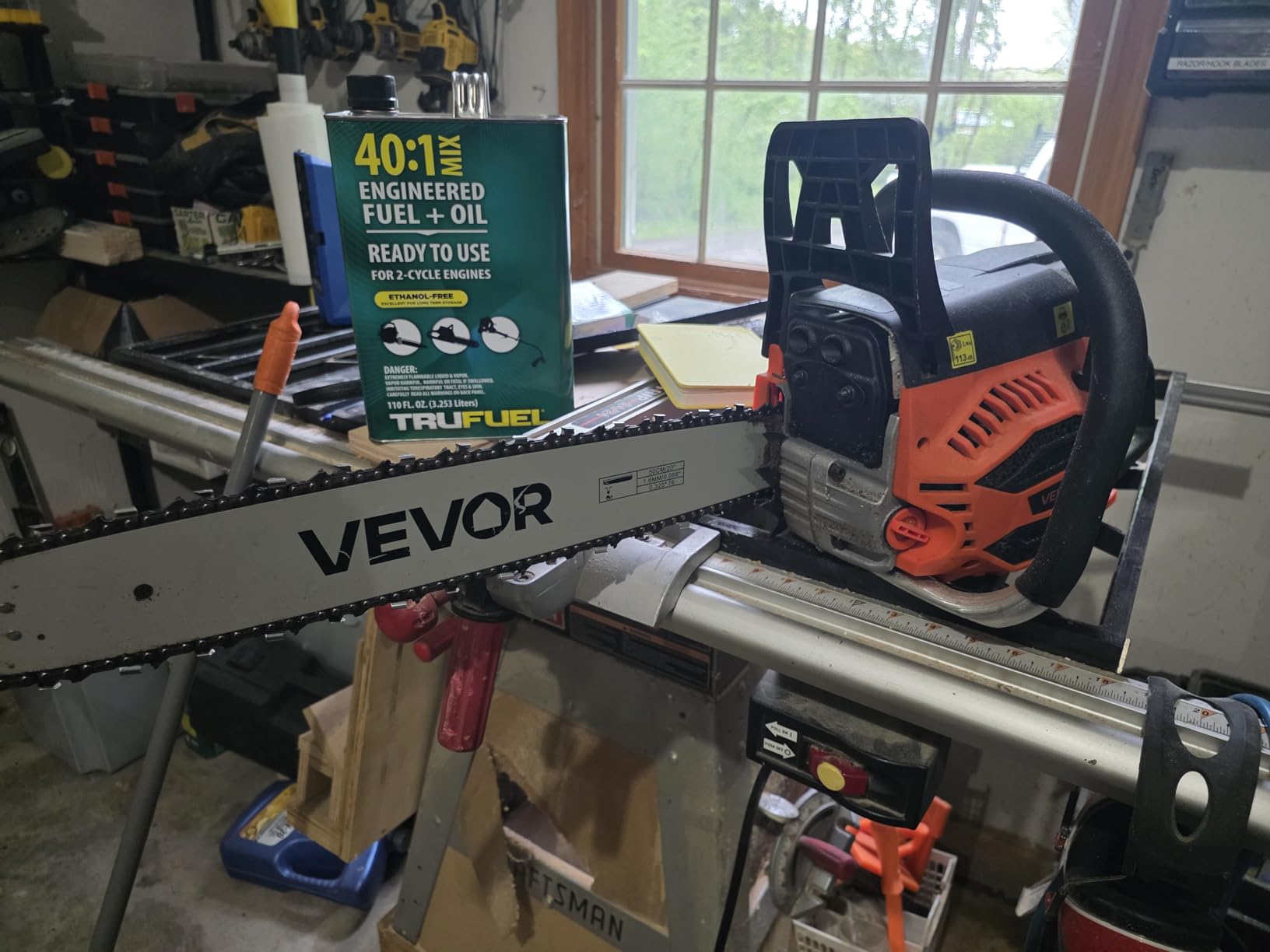 VEVOR 20inch 62CC Gas Powered Chainsaw, 3.8 HP 2 Stroke Engine Gas Power Chainsaws with Non-Slip Handle, For Wood Cutting, Tree Trimming, and Land Clearing customer photo 1