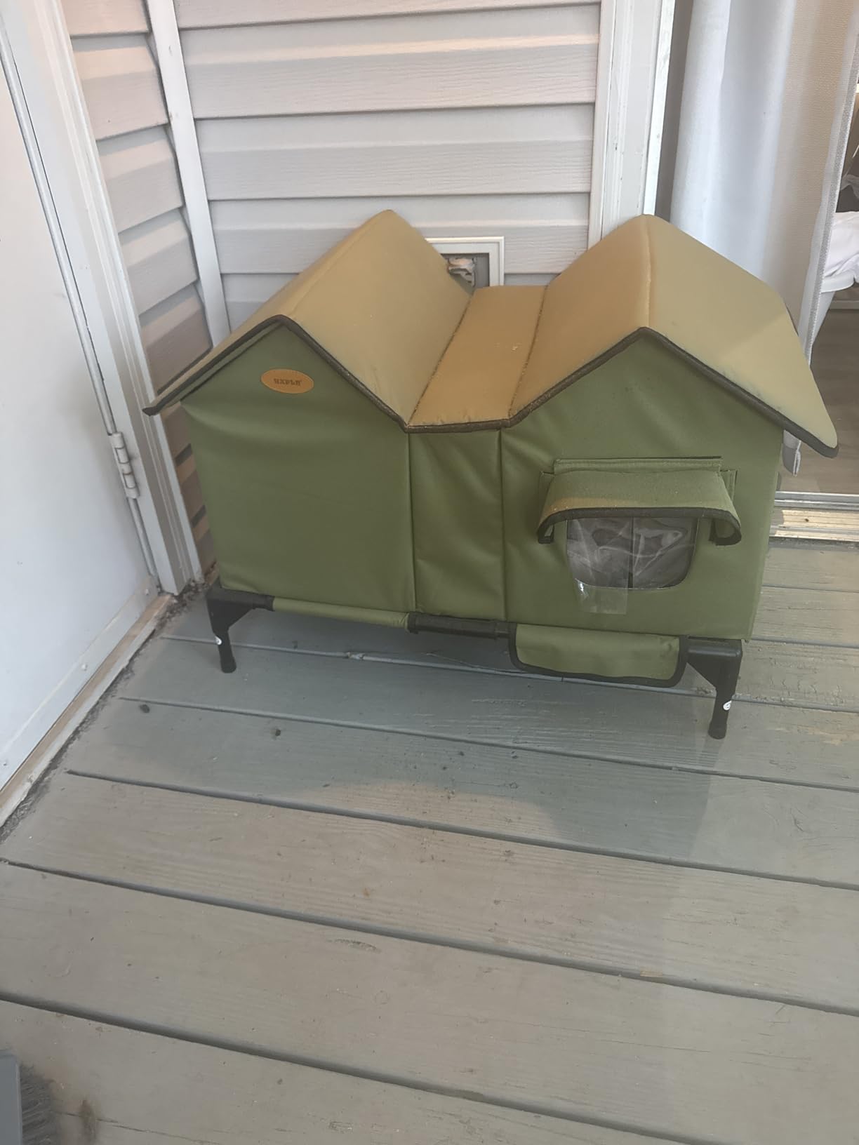 Large Heated Cat House for Outside in Winter, Elevated Insulated Heated Outdoor Cat House Weatherproof with Heating Pad, Waterproof Outdoor Cat Shelter for Multiple Cats Small Dogs (Green) customer photo 1