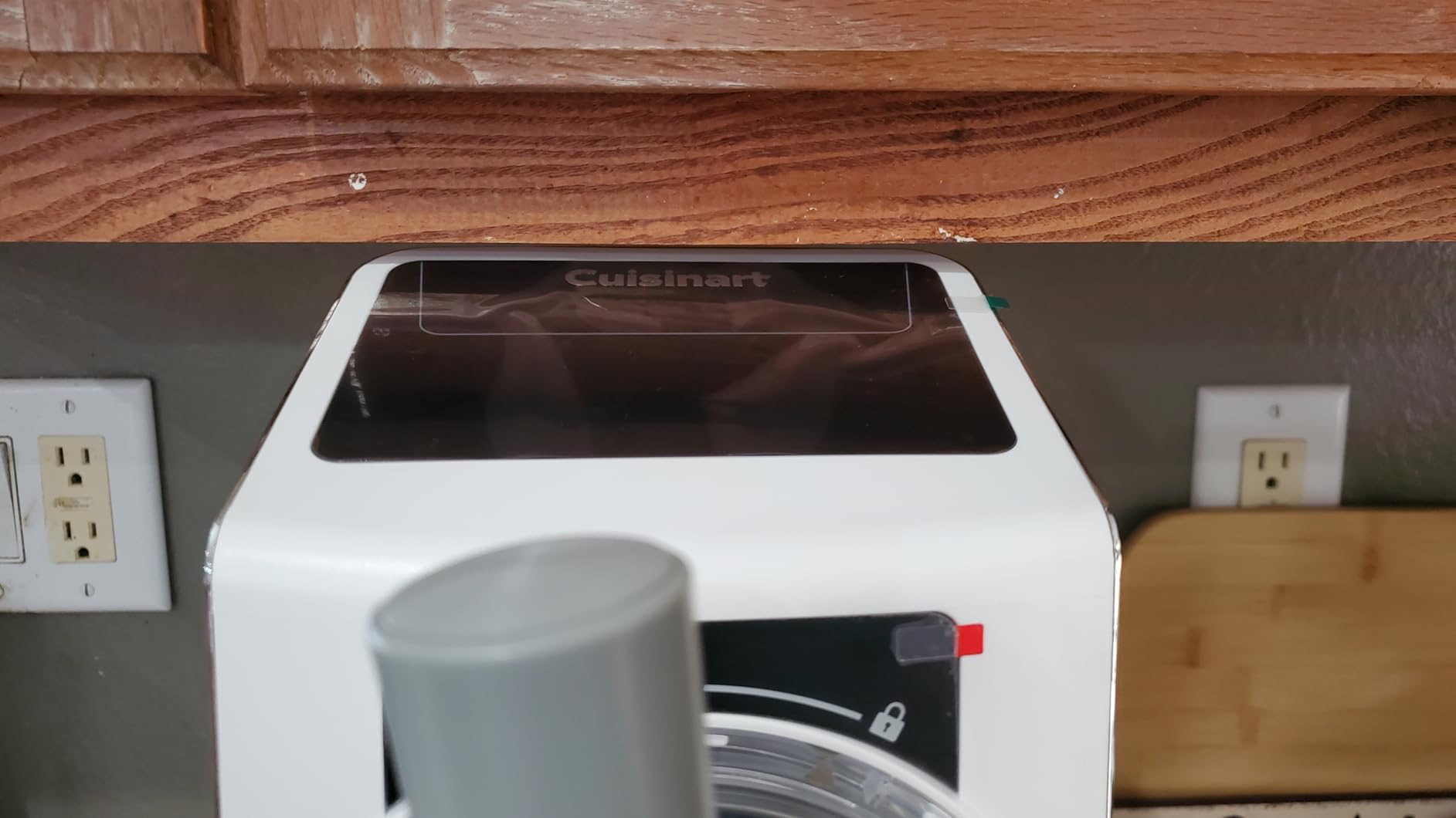 Cuisinart 6-in-1 Slushy & Soft-Serve Maker, Ice Cream Maker Machine Makes Soft-Serve Ice Cream, Slushies, Sorbet and More, Quick-Freeze Chill Technology Maintains Perfect Temperature, ICE-200 customer photo 1