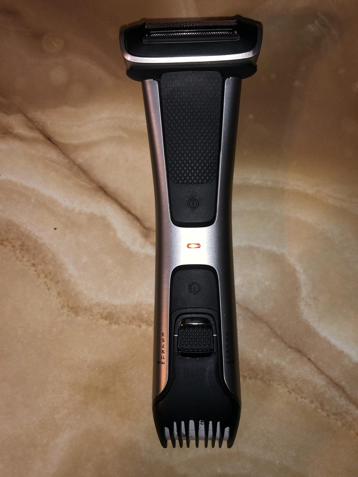 Philips Norelco Body Groomer 7000 Series, Men's Whole Body Groomer, Contour-Following 2D Flexing Head, Triple Protect Shave System & Intimate Body Hair Trimmer, 100% Showerproof, BG7480/50 customer photo 2