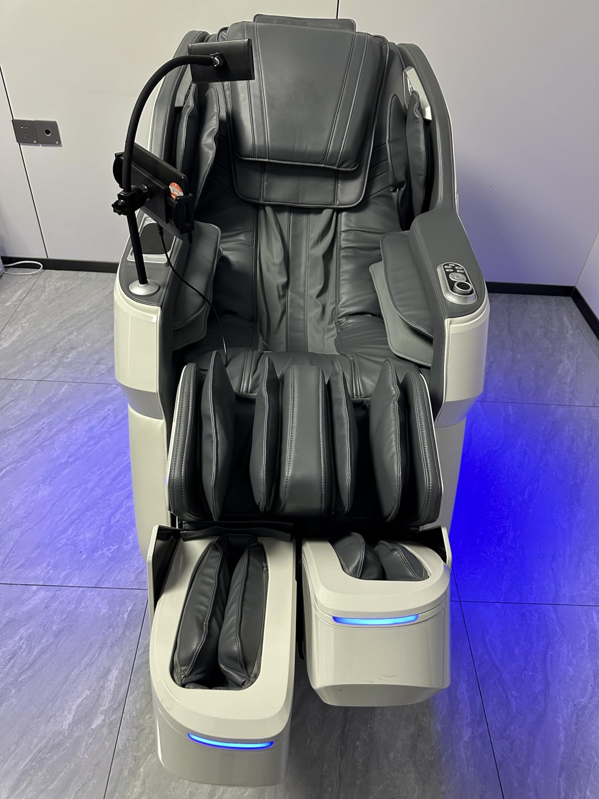 4D Massage Chair Full Body with Space Walk and Ankle Stretch, 2026 Zero Gravity 55 Inch SL-Track Shiatsu Massage Chair Recliner, Electric Calfrest Extension and Foot Rollers, AI Voice Control S002 Black customer photo 2
