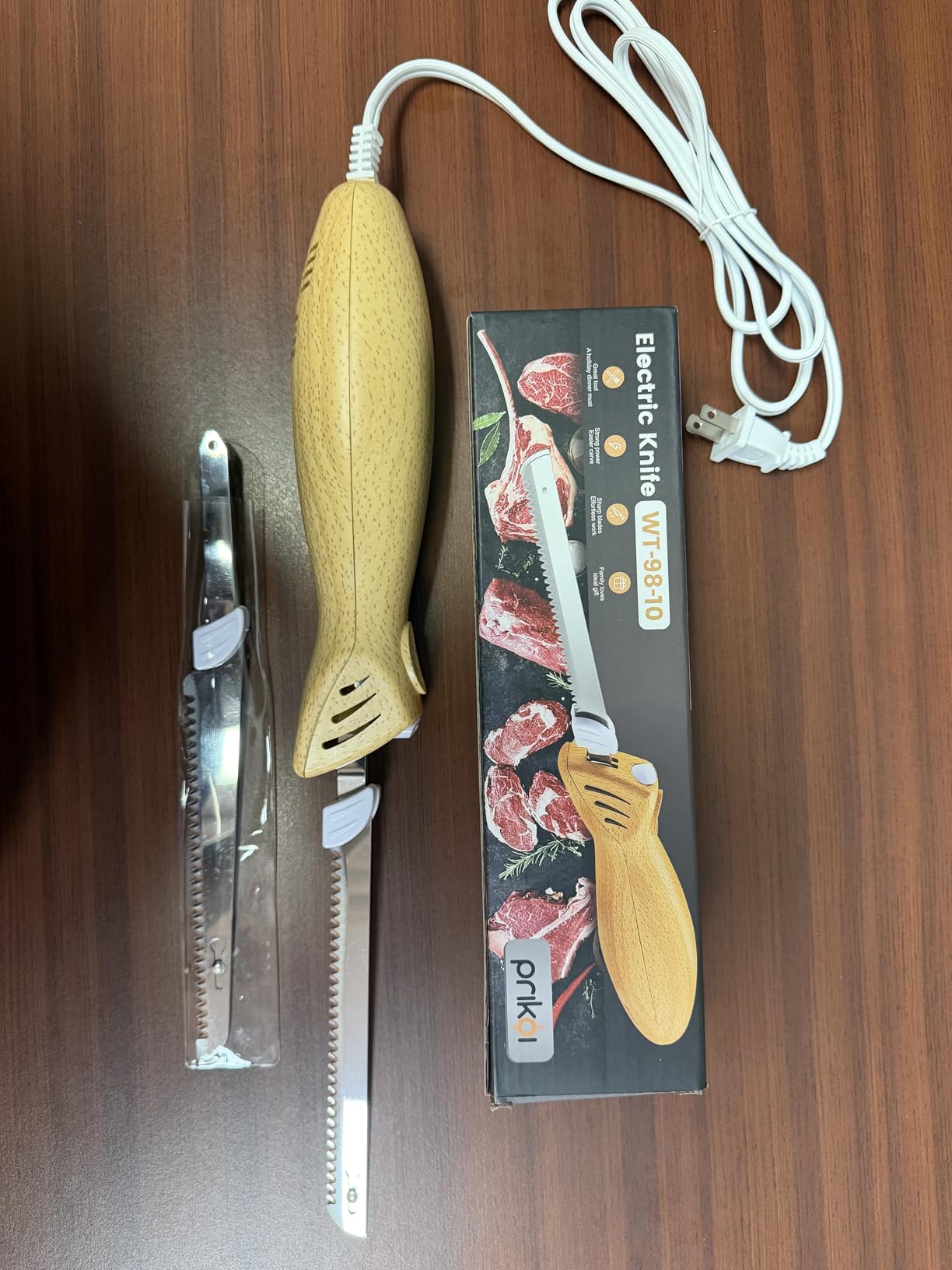 Prikoi Electric Knife - Carving Knife Set, Easy-Slice Serrated Edge Blades for Meat, Bread, Turkey, Ribs, Fillet, DIY, Ergonomic Handle + 2 Blades for Raw & Cooked Food New Upgrade(Faux Wood) customer photo 1
