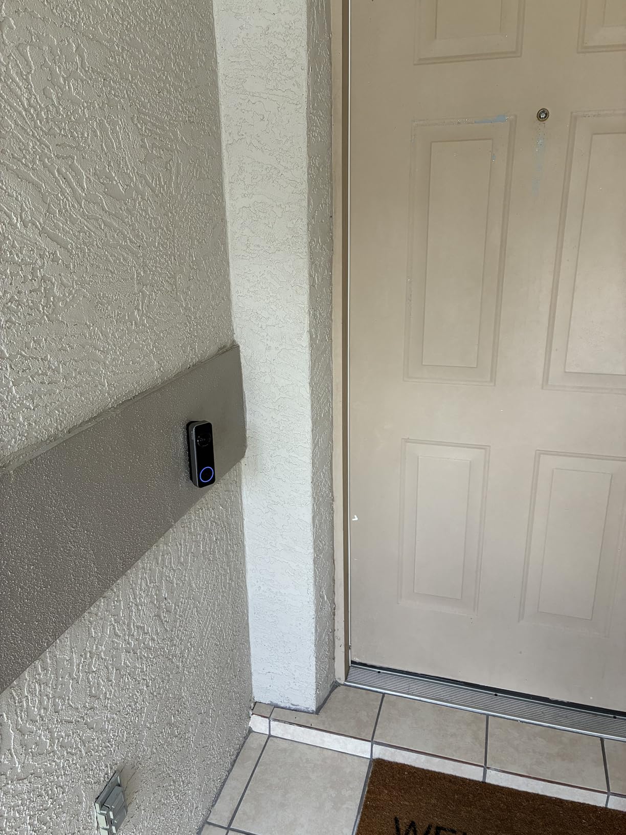 Wyze Battery Video Doorbell Wireless Camera, 1536x1536 HD+ with Color Night Vision, 2-Way Audio, 1:1 Head-to-Toe View, Person/Vehicle/Package Monitor, Wire-Free/Wired Option, 1 Minute Easy Setup customer photo 2