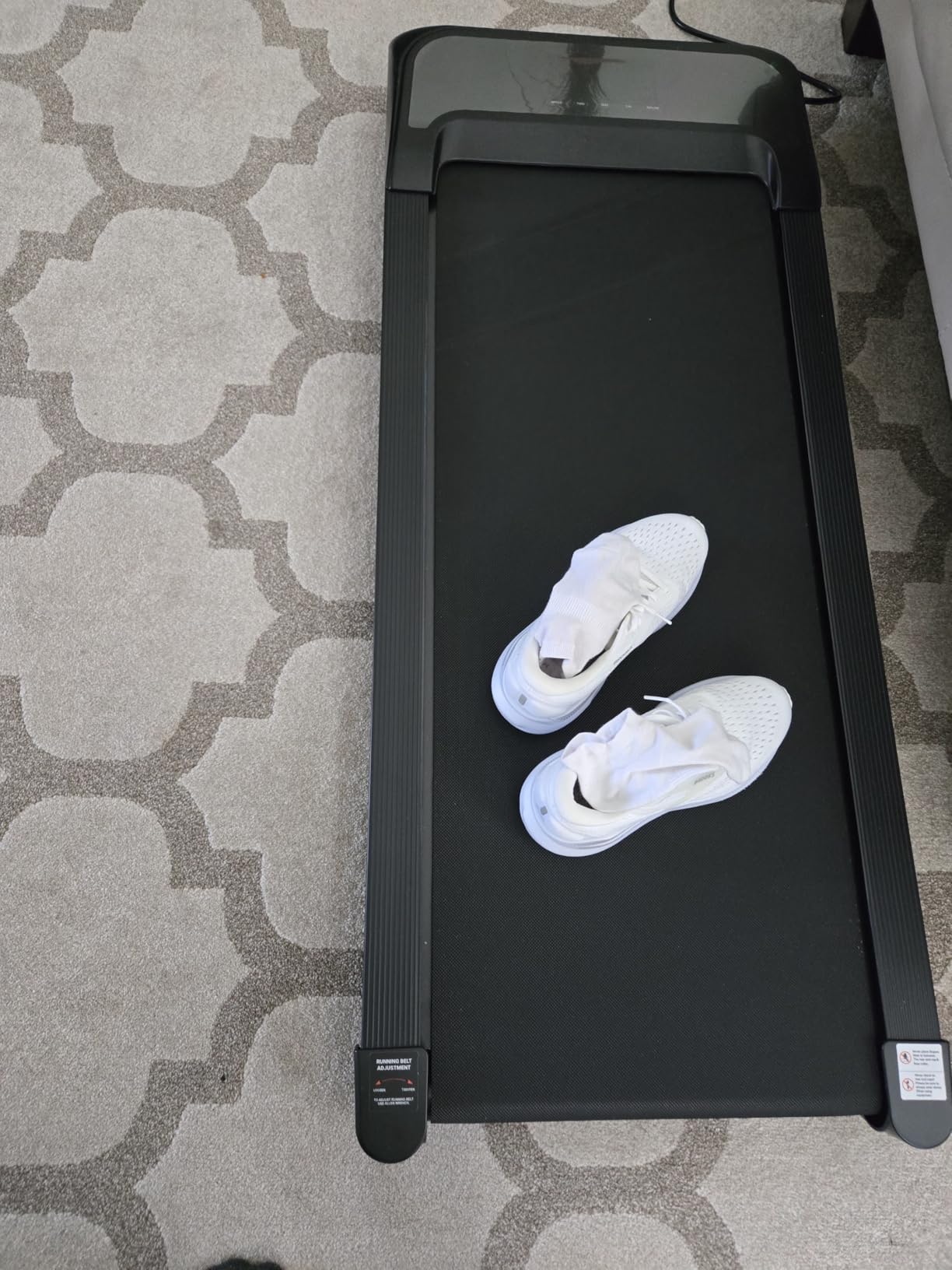 Niceday TM2 Incline Treadmill with 18% Auto Incline, Wide Belt Foldable Running Treadmills with Handles for Home 380 lb Capacity, 0.6-8.7MPH Indoor Running Machine for Home Gym, 3.0HP Quiet Brushless customer photo 1