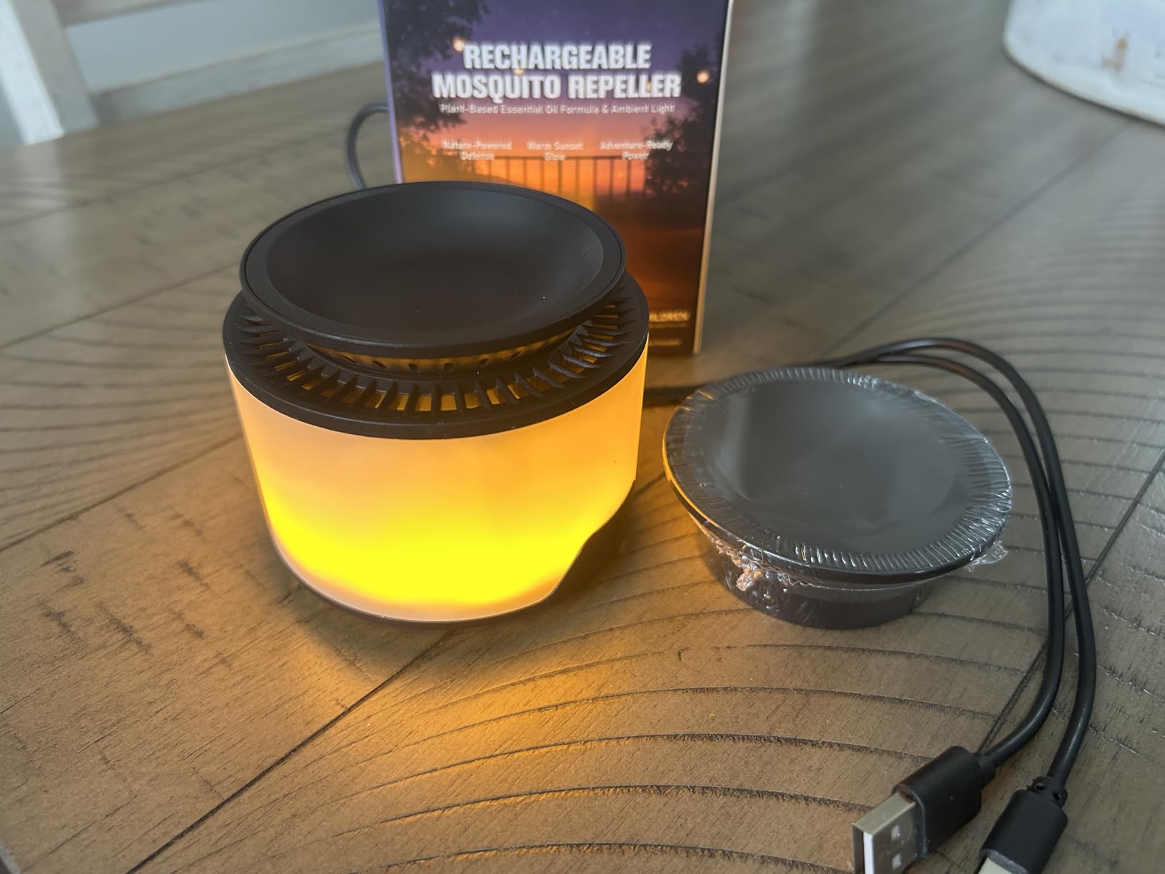Ardito Rechargeable Mosquito Repellent for Patio, Plant-Based No-DEET Outdoor Bug Repeller Warm Amber Light, USB-C Charging, Silent Fan-Driven Diffusion for Camping, Fishing, Backyard (2 Cartridges) customer photo 1