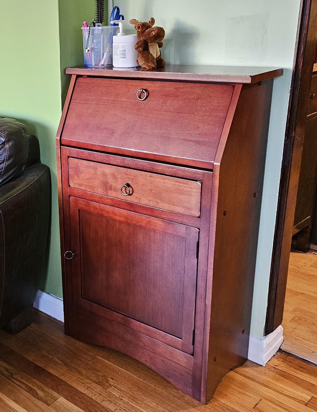 Winsome Regalia Secretary Desk, Antique Walnut | Small Writing & Work Desk for Home Office, Vanity for Bedroom, Sturdy Furniture for Students, Small Spaces, Dorms, Apartments customer photo 2