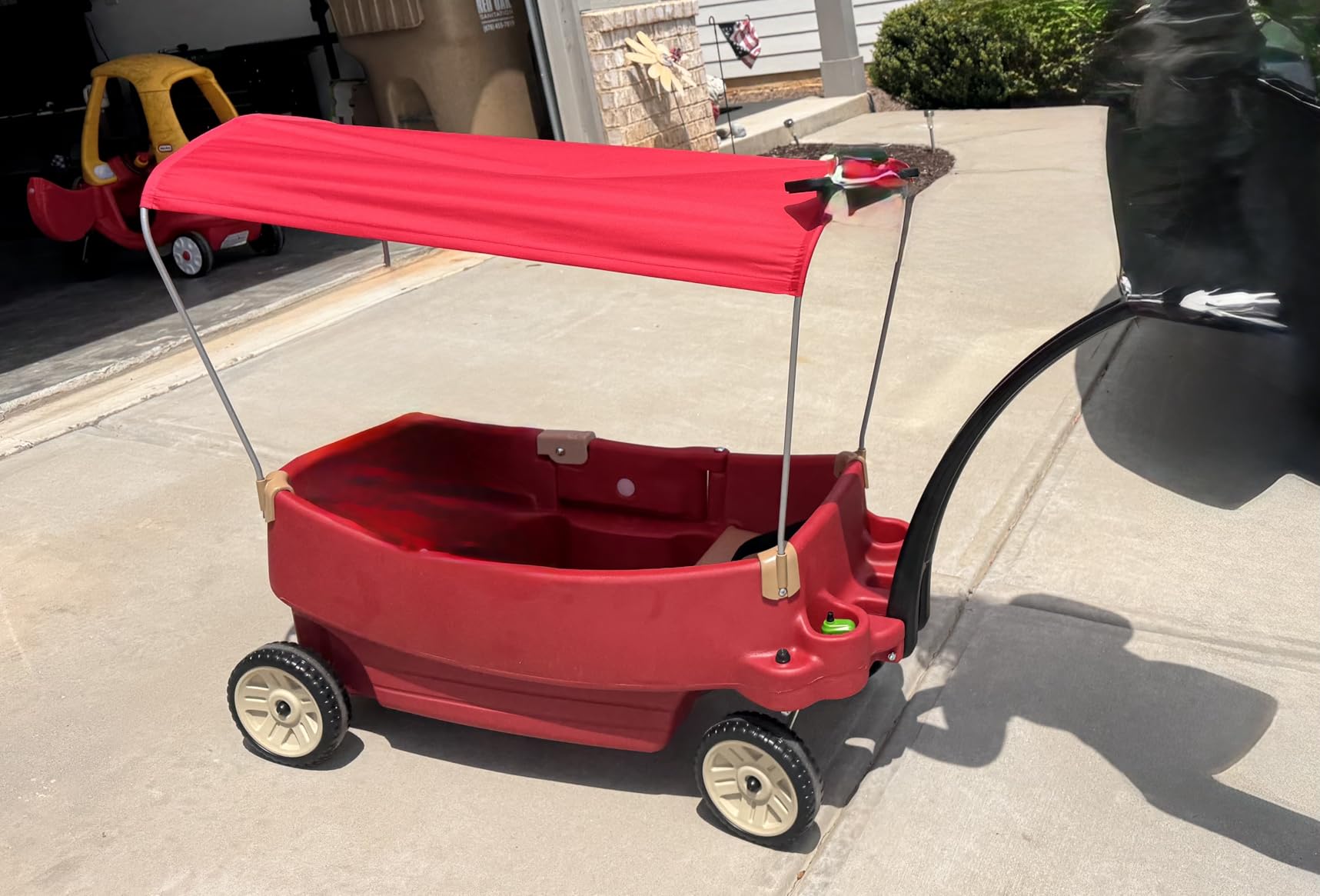 Step2 All Around Canopy Wagon, Kids Ride On Toy, Stroller Substitute, Includes Seat Belts, Made of Durable Plastic, Max Weight 75 lbs., For Toddlers 1.5-5 Years Old customer photo 1