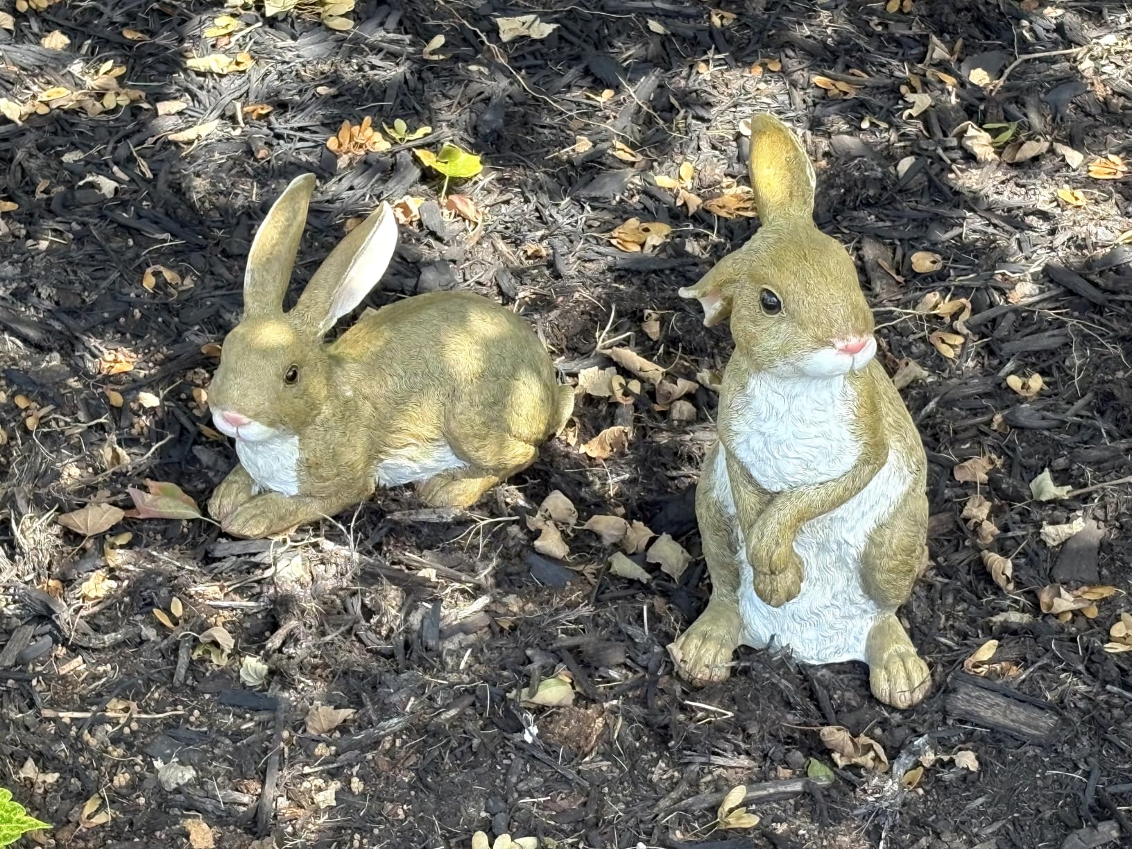 Design Toscano Hopper the Bunny Standing Rabbit Indoor/Outdoor Garden Statue, 6 Inches Wide, 11 Inches Tall, Handcast Polyresin, Full Color Finish customer photo 1