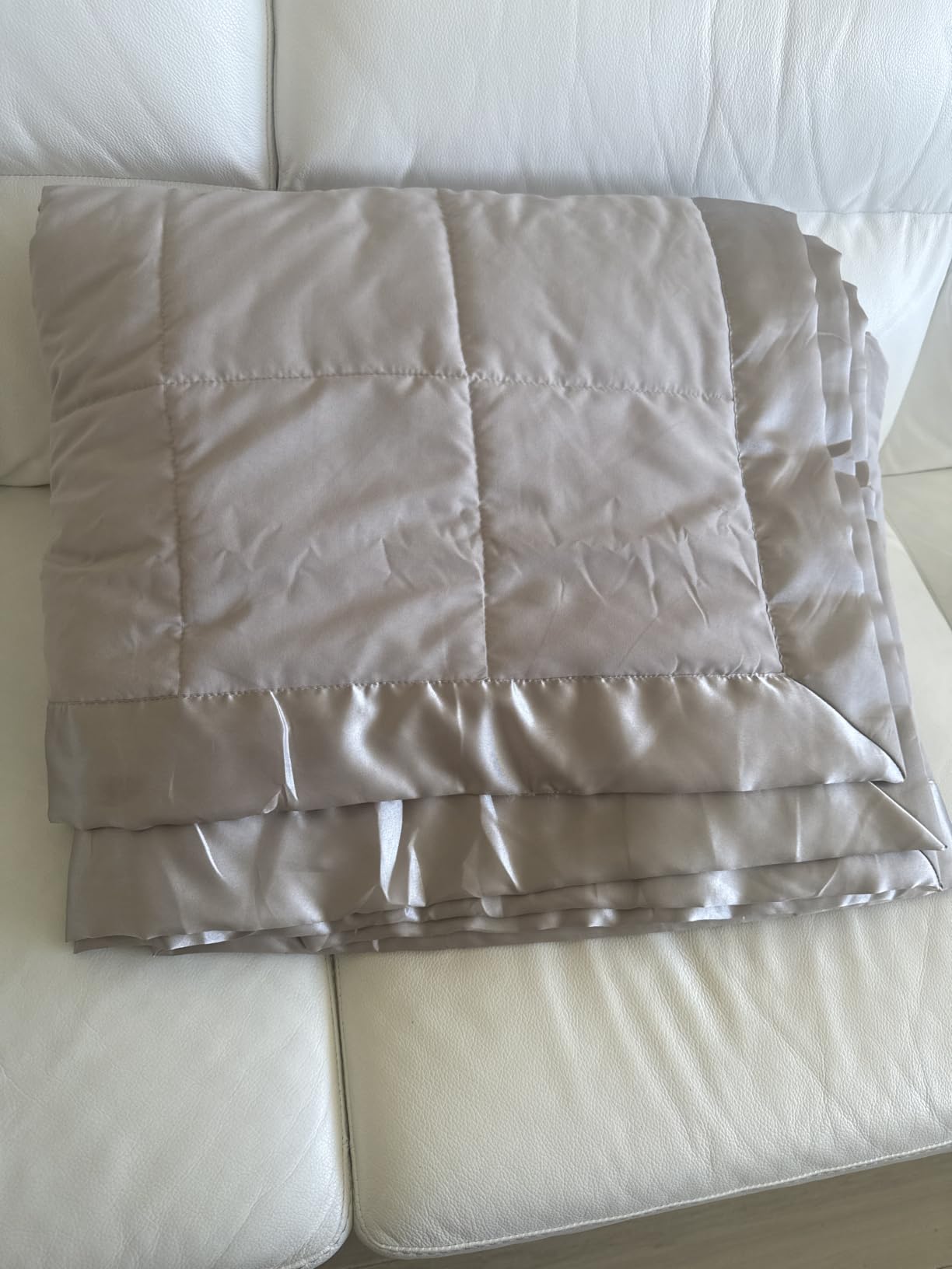 Madison Park Down Alternative Queen Blanket for Bed, Satin Trim, Blue | Lightweight Windom Blanket Full Size Premium 3M Scotchgard Moisture Wicking Treatment, OEKO TEX, Soft Bed Cover, All Season customer photo 1