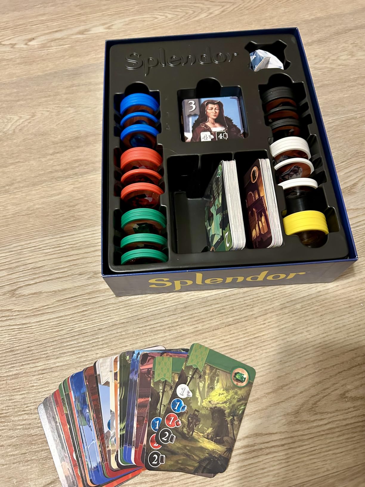 Asmodee Splendor Board Game - Gem Trading & Engine-Building Strategy for Adults & Families, 2-4 Players Ages 10+, 30 Minute Playtime customer photo 2