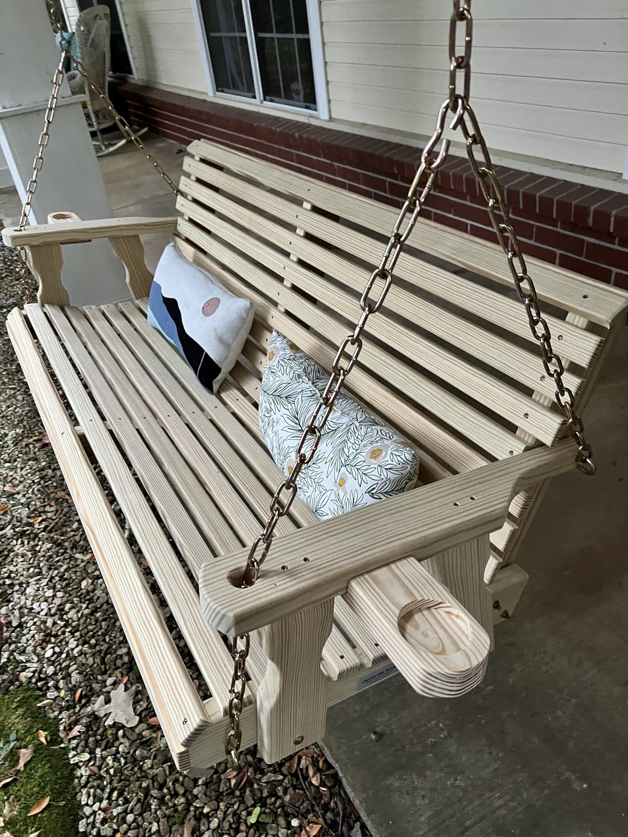 Amish Casual Heavy Duty 700 Lb Capacity Porch Swing (4 Foot, Cedar Stain) - Wooden Outdoor Roll Back Swing with Hanging Chains - Amish Made in the USA customer photo 2