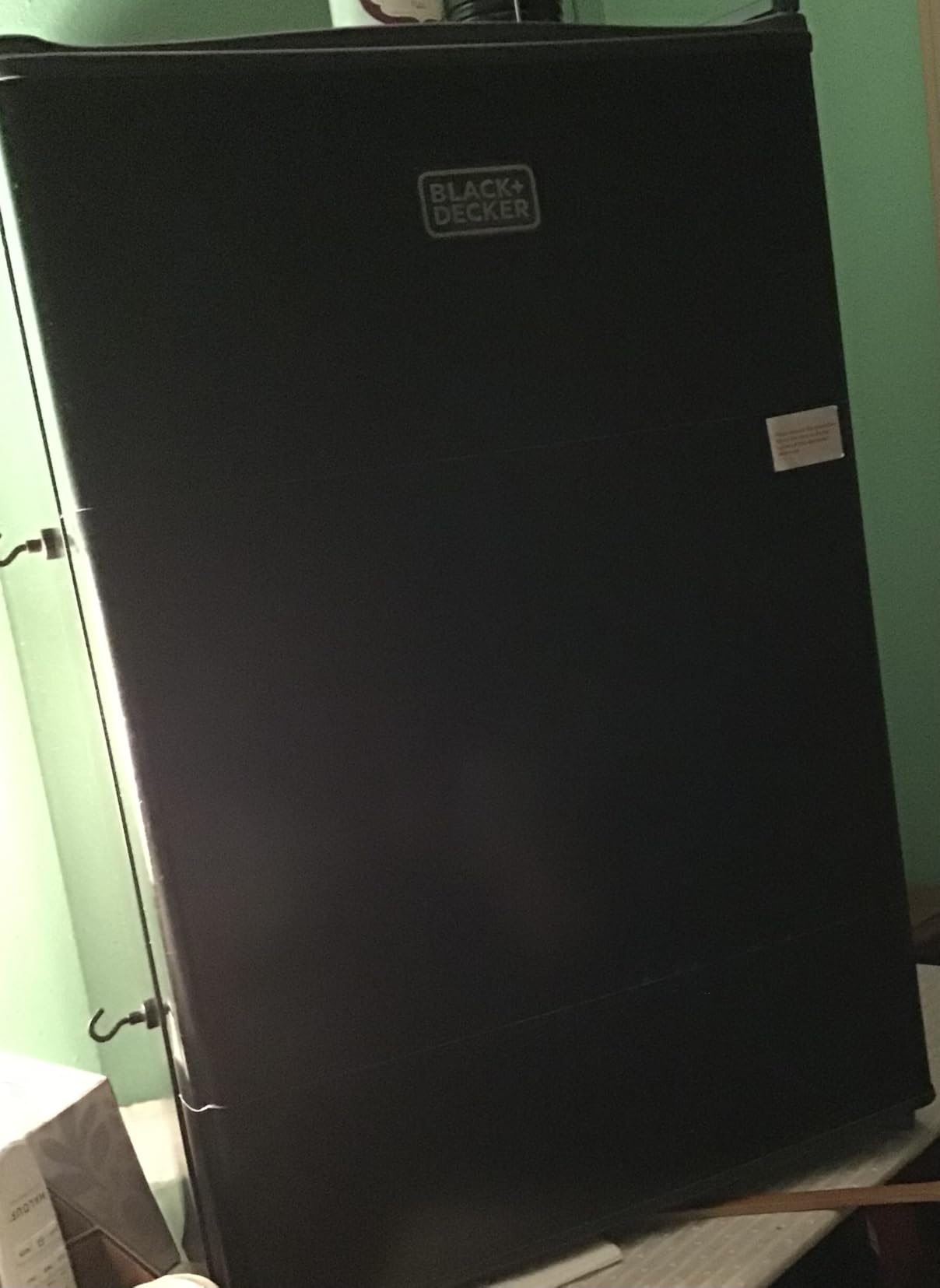 BLACK+DECKER 2.5 Cu. Ft. Compact Refrigerator, ENERGY STAR Certified, Single Door Mini Fridge with Chiller Compartment, Personal Fridge for Home or Dorm Room, R600a Refrigerant, BCRK25V,Stainless Look customer photo 1