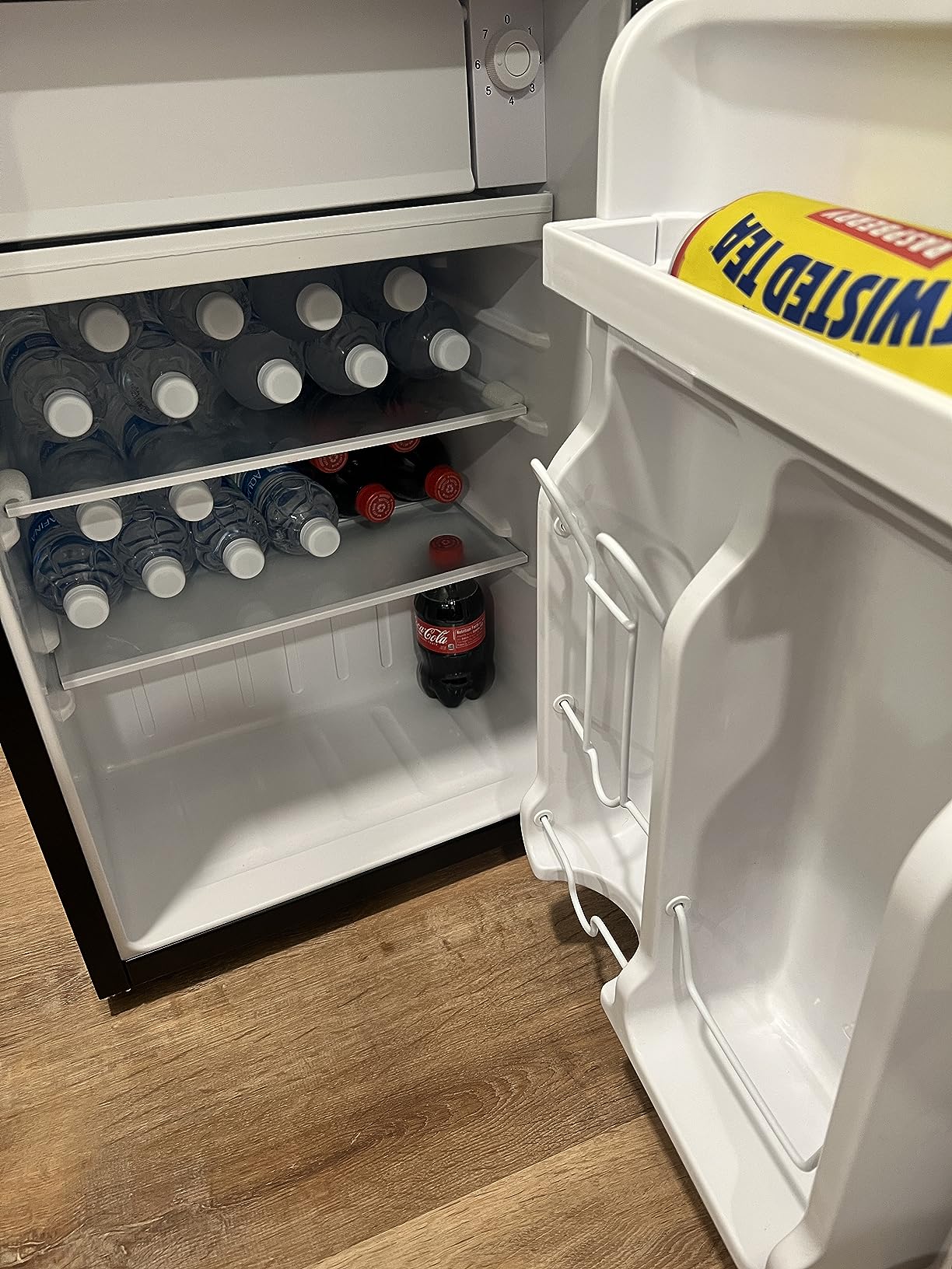 BLACK+DECKER 2.5 Cu. Ft. Compact Refrigerator, ENERGY STAR Certified, Single Door Mini Fridge with Chiller Compartment, Personal Fridge for Home or Dorm Room, R600a Refrigerant, BCRK25V,Stainless Look customer photo 2