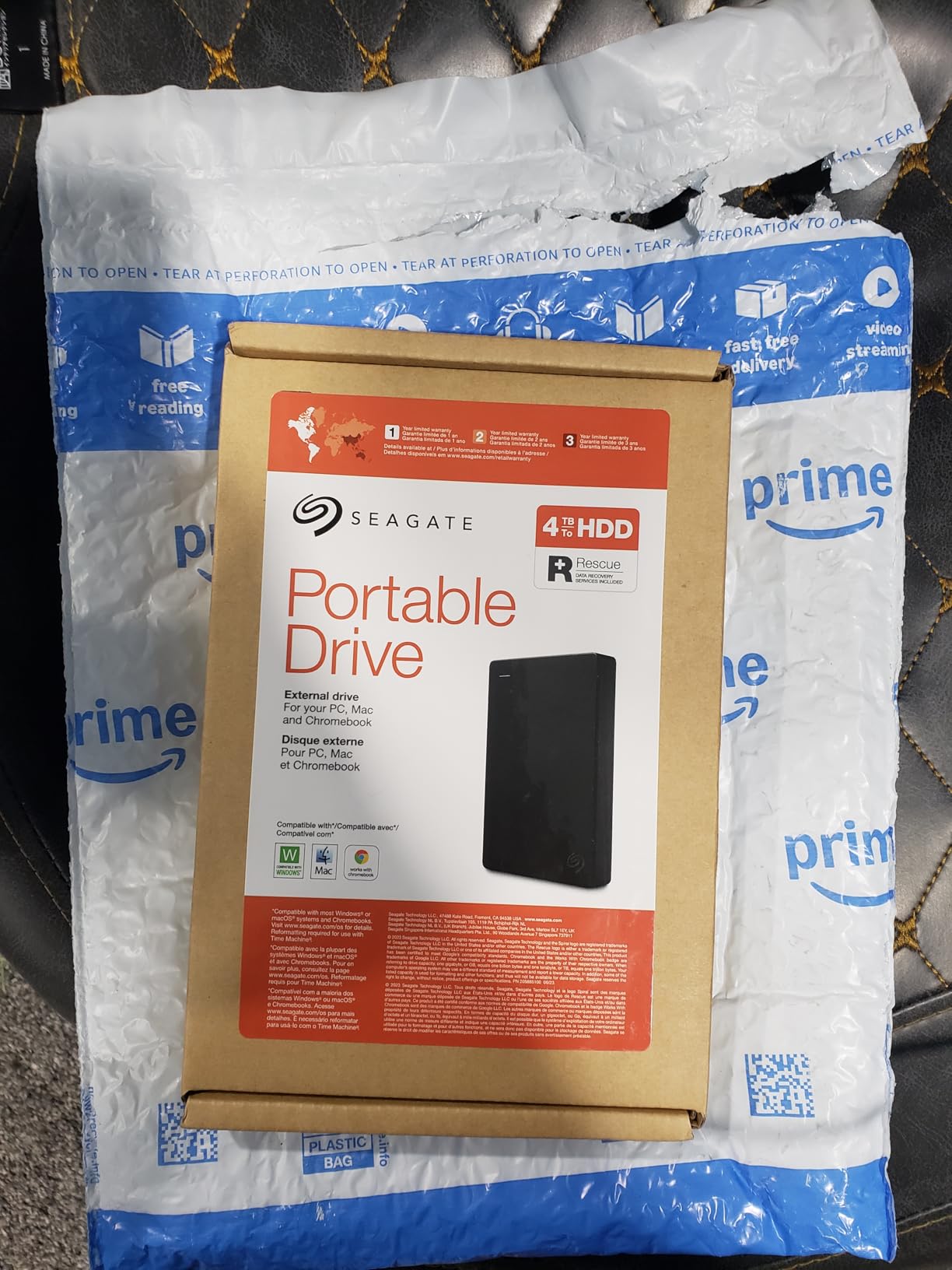 Seagate Game Drive for PS4, 4TB, Portable External Hard Drive (STGD4000400) customer photo 1