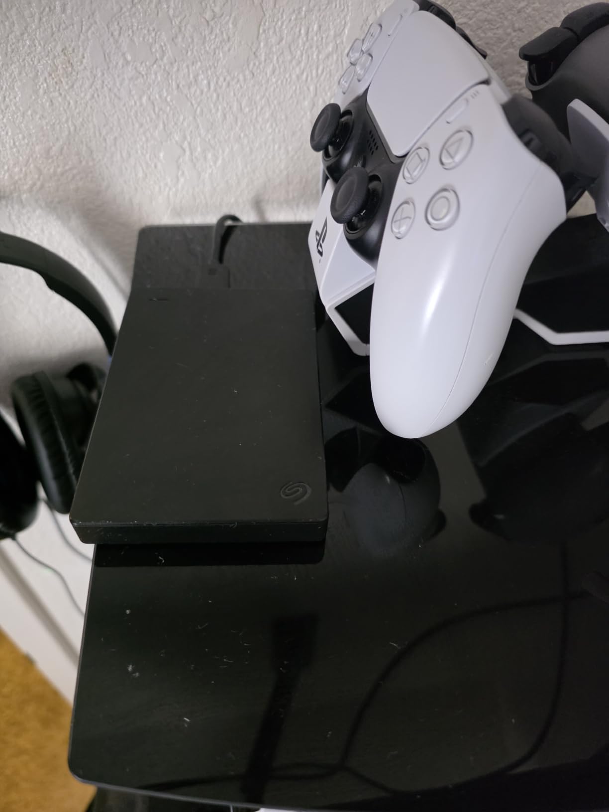 Seagate Portable 2TB External Hard Drive HDD - USB 3.0 for PC, Mac, PlayStation, & Xbox (STGX2000400) customer photo 2
