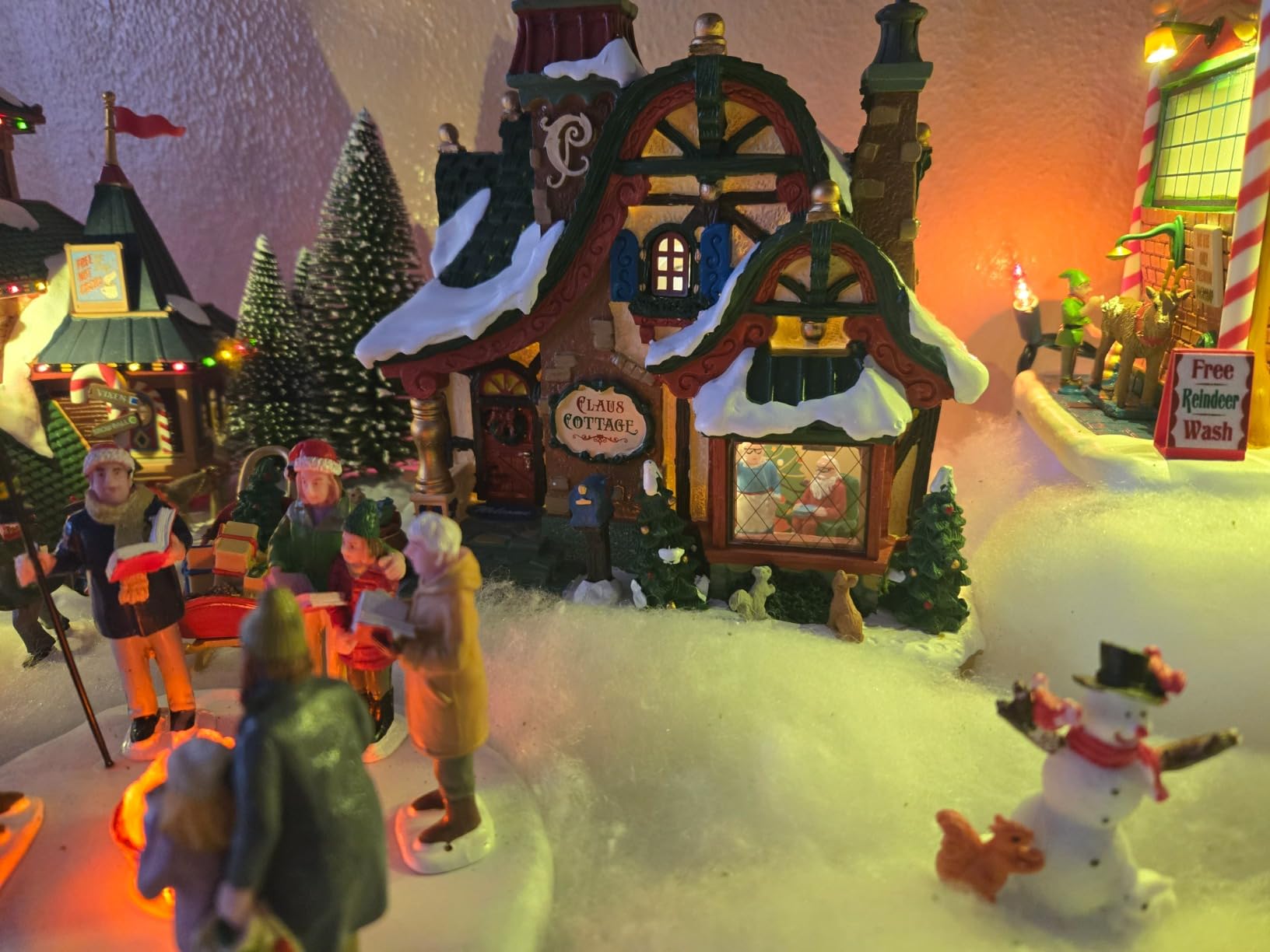 Lemax Santa's Wonderland Collection, The Claus Cottage, #75292 customer photo 2