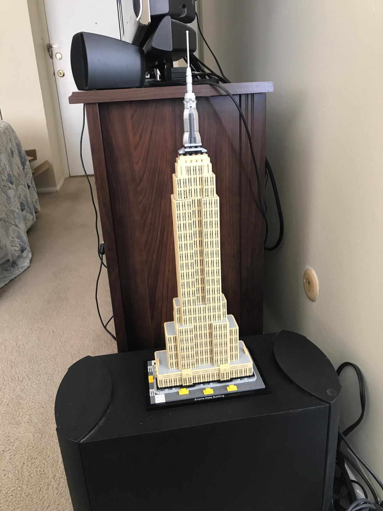 Architecture Empire State Building 21046 New York City Skyline Architecture Model Kit for Adults and Kids, Build It Yourself Model Skyscraper (1767 Pieces) customer photo 1