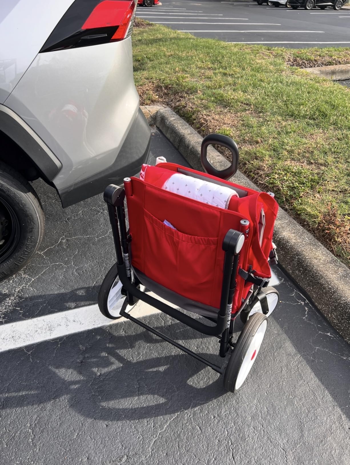 Radio Flyer Wagon for Kids, Baby Stroller, Outside Toys for Toddlers 1-3, Rolling Cart, Beach Cart with Wheels, Convertible Stroller Wagon for Kids Ages 1+ Years, Red customer photo 2