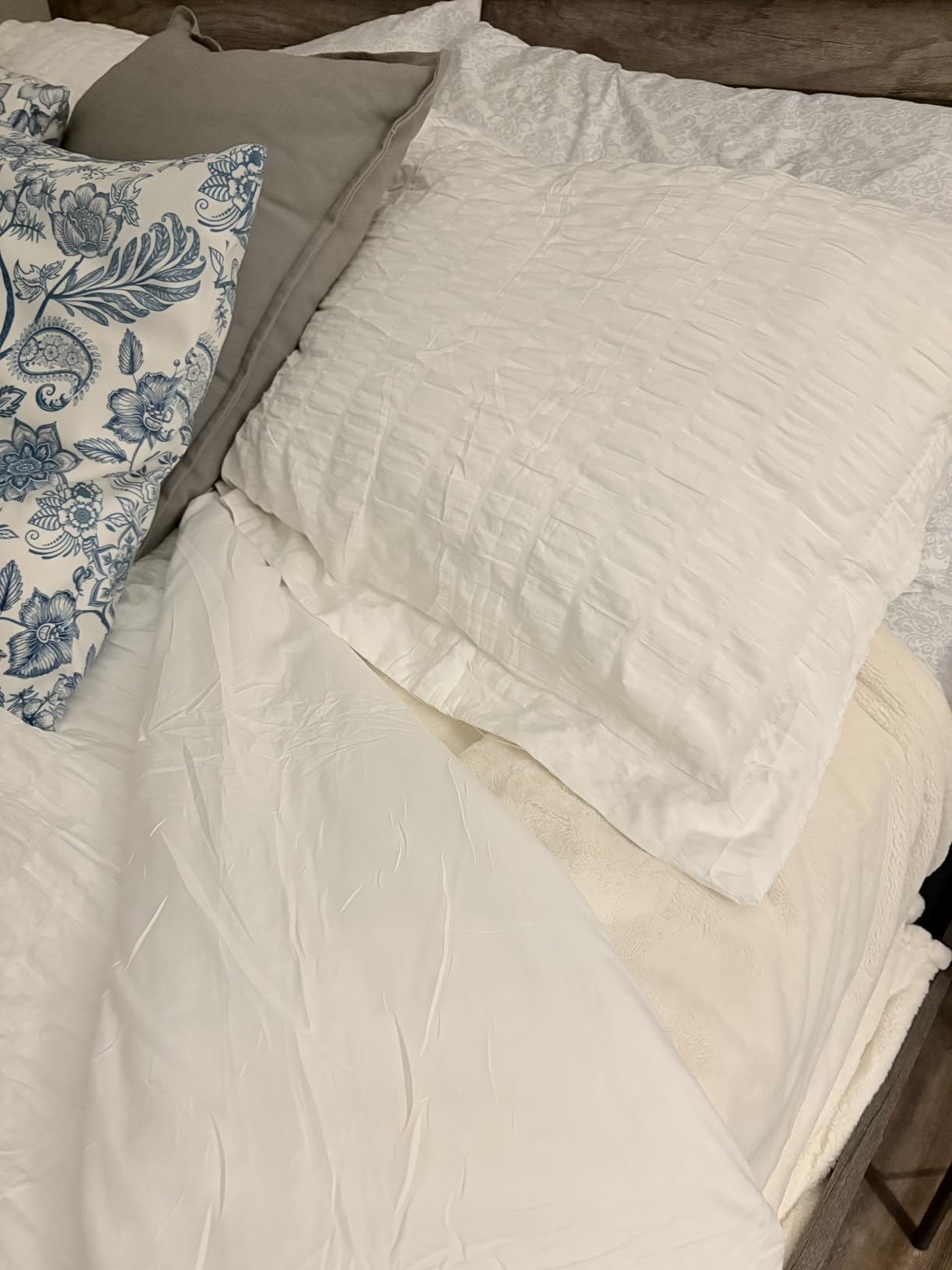 COHOME All-Season California King Cooling Comforter Duvet Insert - White | Quilted Down Alternative Comforter, Luxury Hotel Breathable Soft Bedding, Anti-Clump Tech & 8 Tabs, Reversible, 96