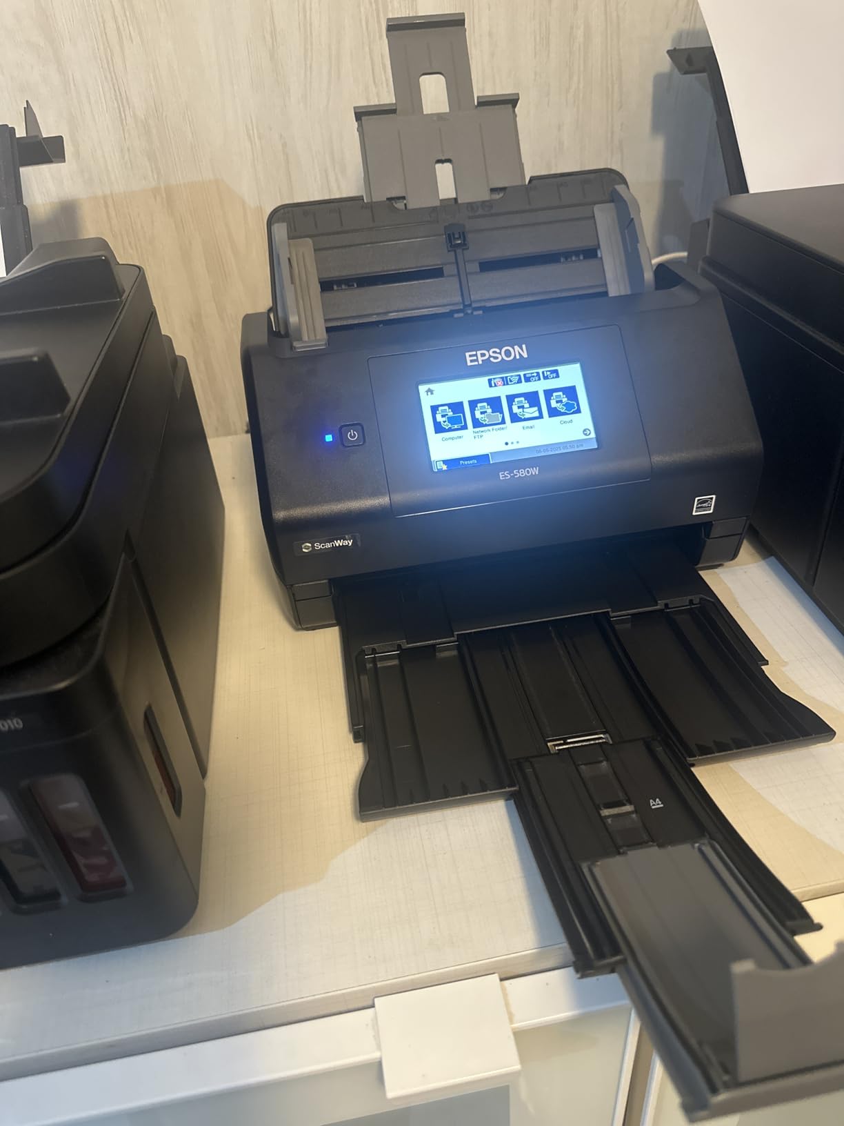 Epson WorkForce ES-580W Wireless Color Duplex Desktop Document Scanner with 100 Sheet ADF and 4.3 in Touchscreen customer photo 1