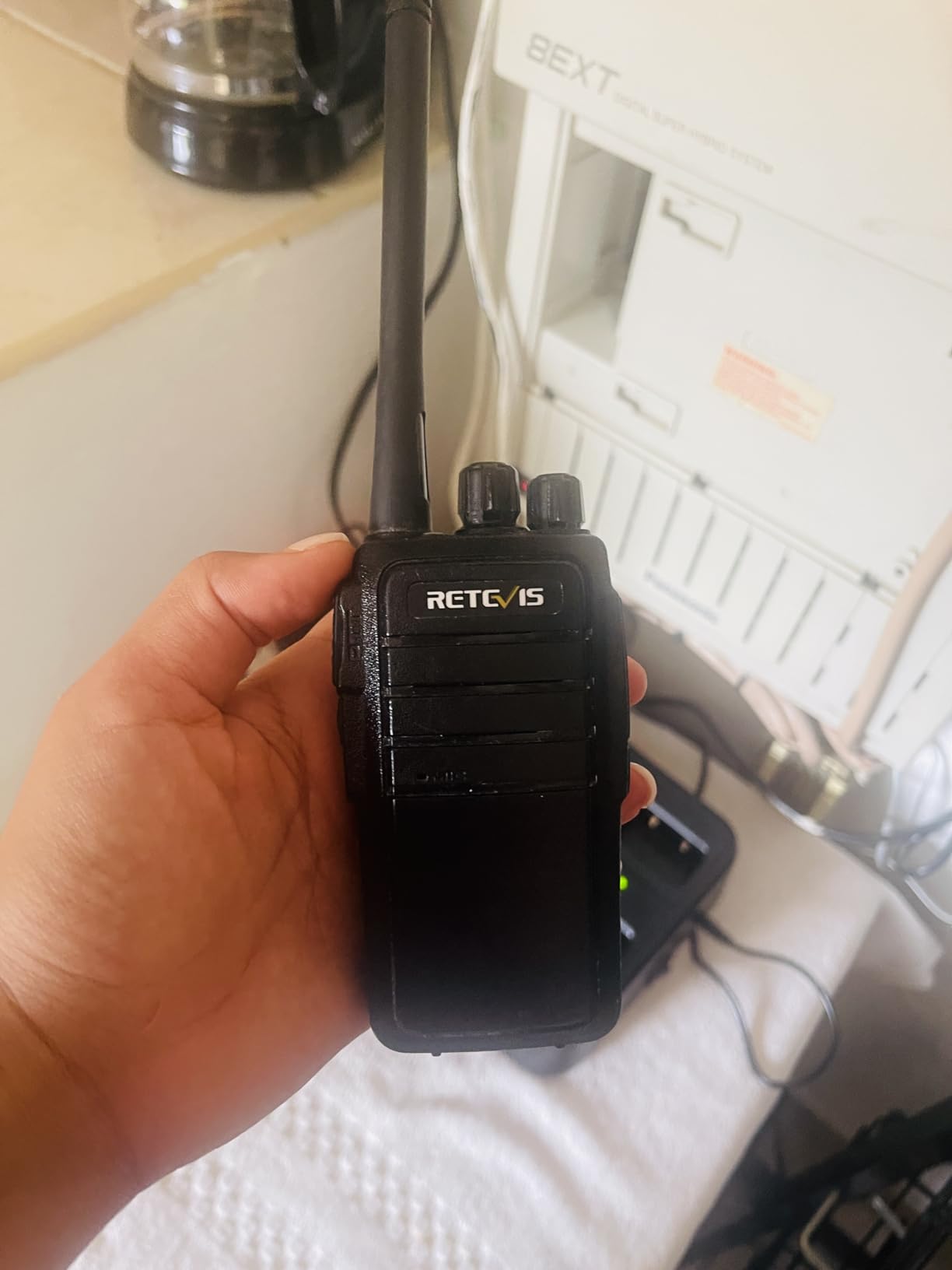 Retevis RT48 IP67 Waterproof Two-Way Business Radios with Six-Way Charger, Dustproof, Waterproof up to 1m/30min, 1200mAh Rechargeable, VOX, SOS, Heavy Duty Walkie Talkies for Construction, 6 Pack customer photo 1