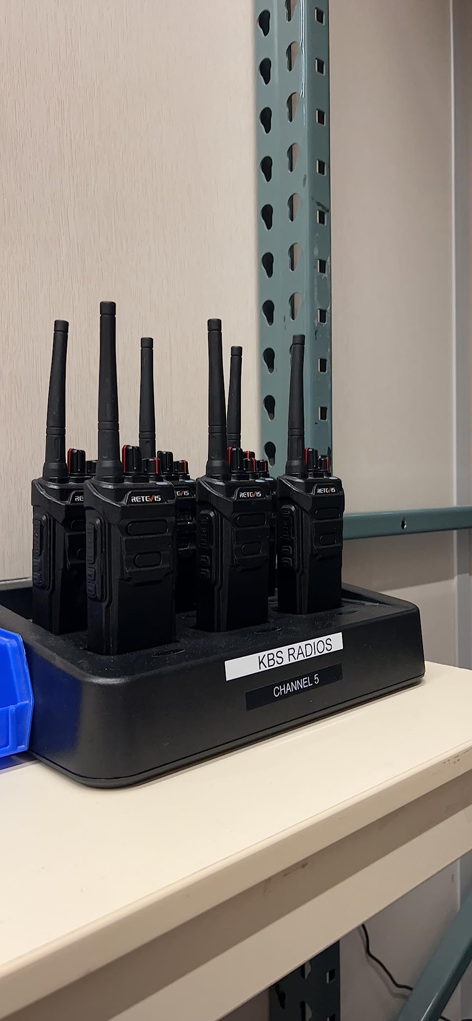 Retevis RT48 IP67 Waterproof Two-Way Business Radios with Six-Way Charger, Dustproof, Waterproof up to 1m/30min, 1200mAh Rechargeable, VOX, SOS, Heavy Duty Walkie Talkies for Construction, 6 Pack customer photo 2