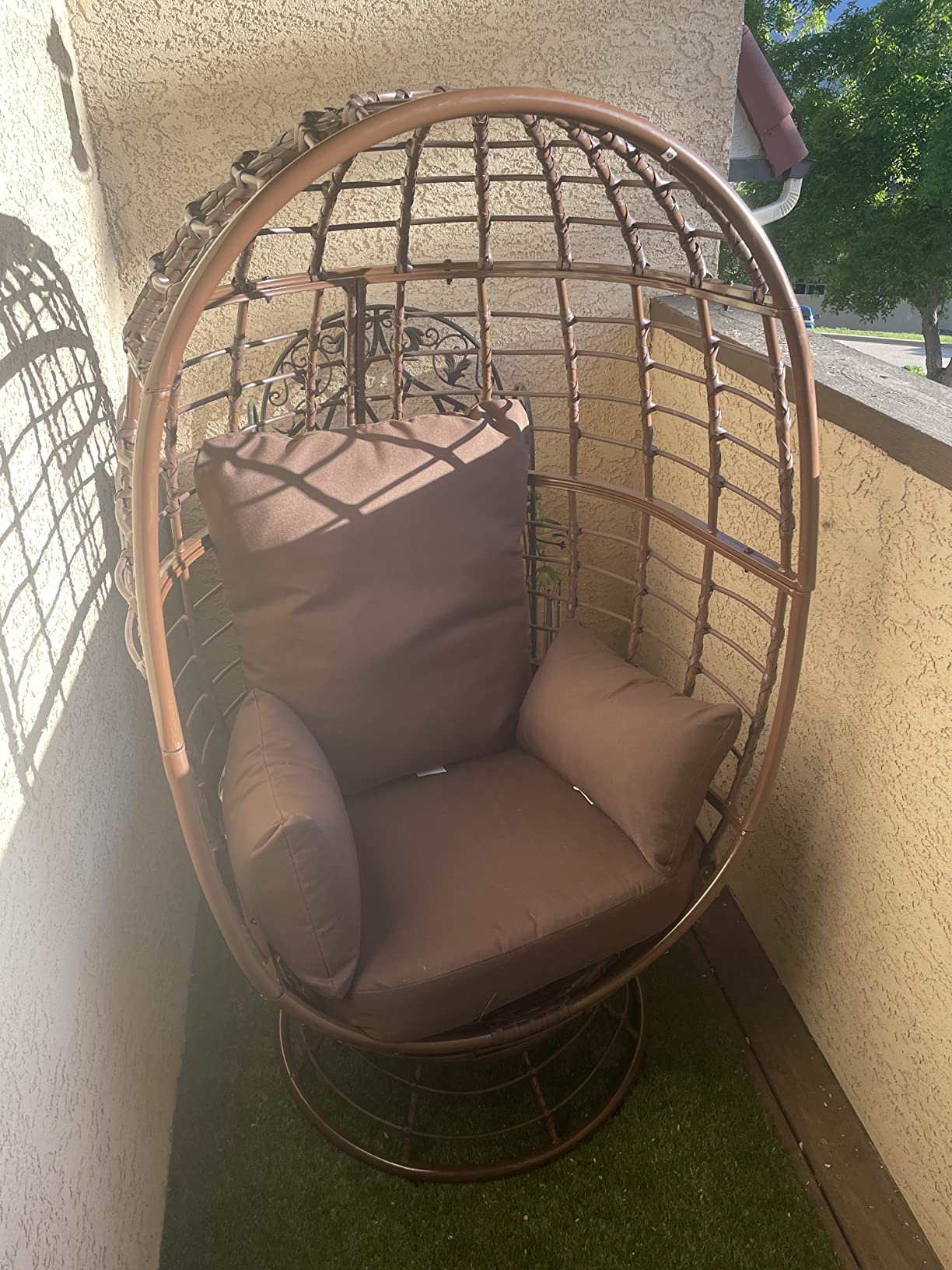 Outsunny Wicker Egg Chair 360 Rotating Outdoor Basket Seat Cushion Brown | Indoor Use, Pillows, Backyard Porch Patio Garden, Handwoven All-Weather PE Rattan, Steel Frame customer photo 1