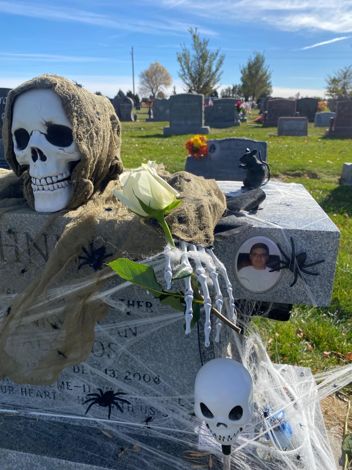 ESSENSON Halloween Zombie Groundbreaker, 65 Inch Skeleton Prop for Outdoor, Lawn, Yard, Patio Decoration, Graveyard Haunted House Decor customer photo 1
