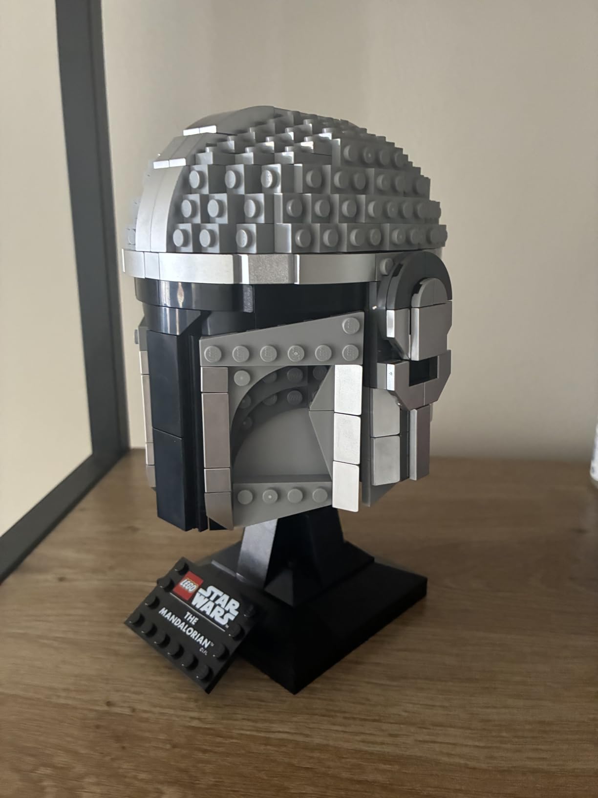 Star Wars The Mandalorian Helmet 75328 Buildable Model Kit, Display Collectible Decoration Set for Adults, Men, Women, Mom, Dad, Collectible Gift Idea customer photo 2