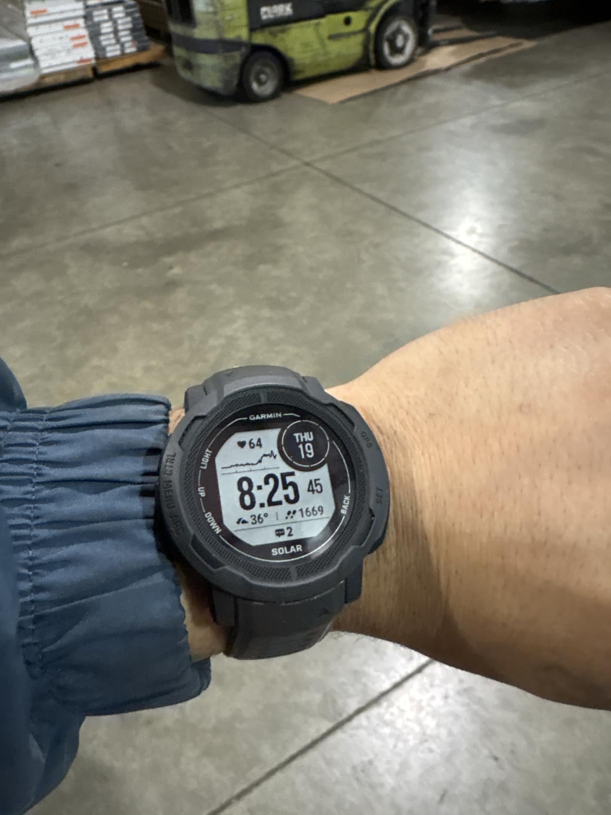 Garmin Instinct 2 Solar, Smaller-Sized Rugged Outdoor Watch with GPS, Solar Charging, Multi-GNSS Support, Tracback Routing, Graphite customer photo 1