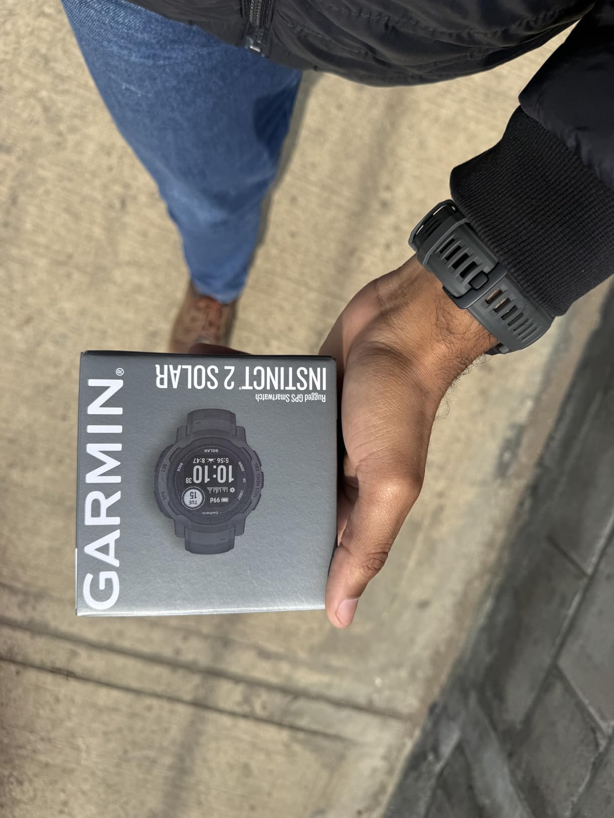 Garmin Instinct 2 Solar, Smaller-Sized Rugged Outdoor Watch with GPS, Solar Charging, Multi-GNSS Support, Tracback Routing, Graphite customer photo 2
