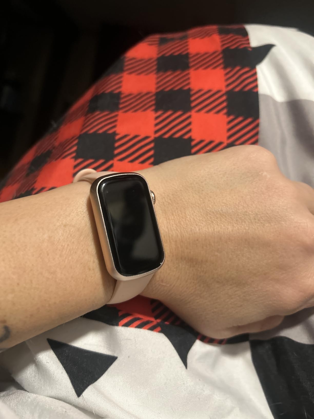 Slim Fitness Tracker with Blood Oxygen, Blood Pressure, 24/7 Heart Rate and Sleep Tracking - Pink customer photo 2