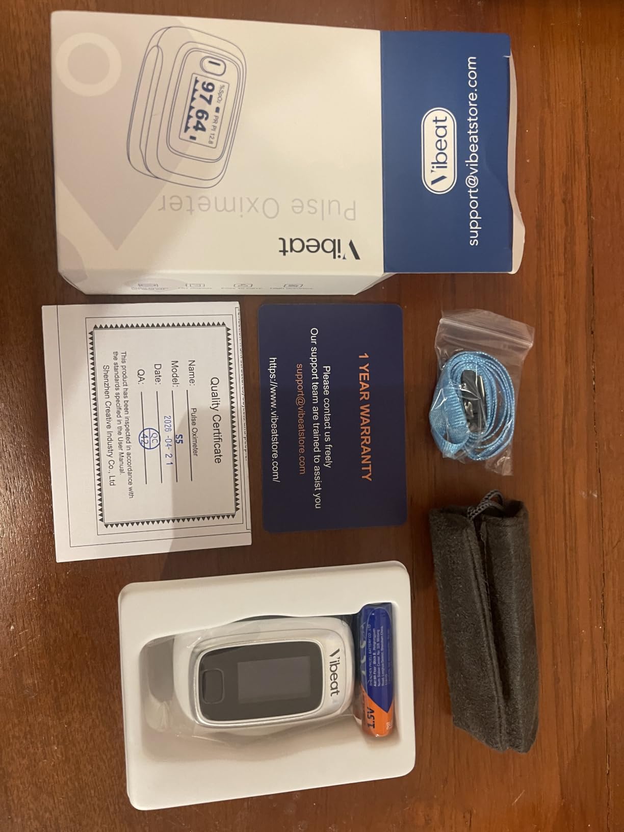 Vibeat Fingertip Pulse Oximeter, Blood Oxygen Saturation Monitor| O2 Meter, Portable SPO2 & Pulse Rate Monitor, Batteries and Lanyard Included customer photo 1