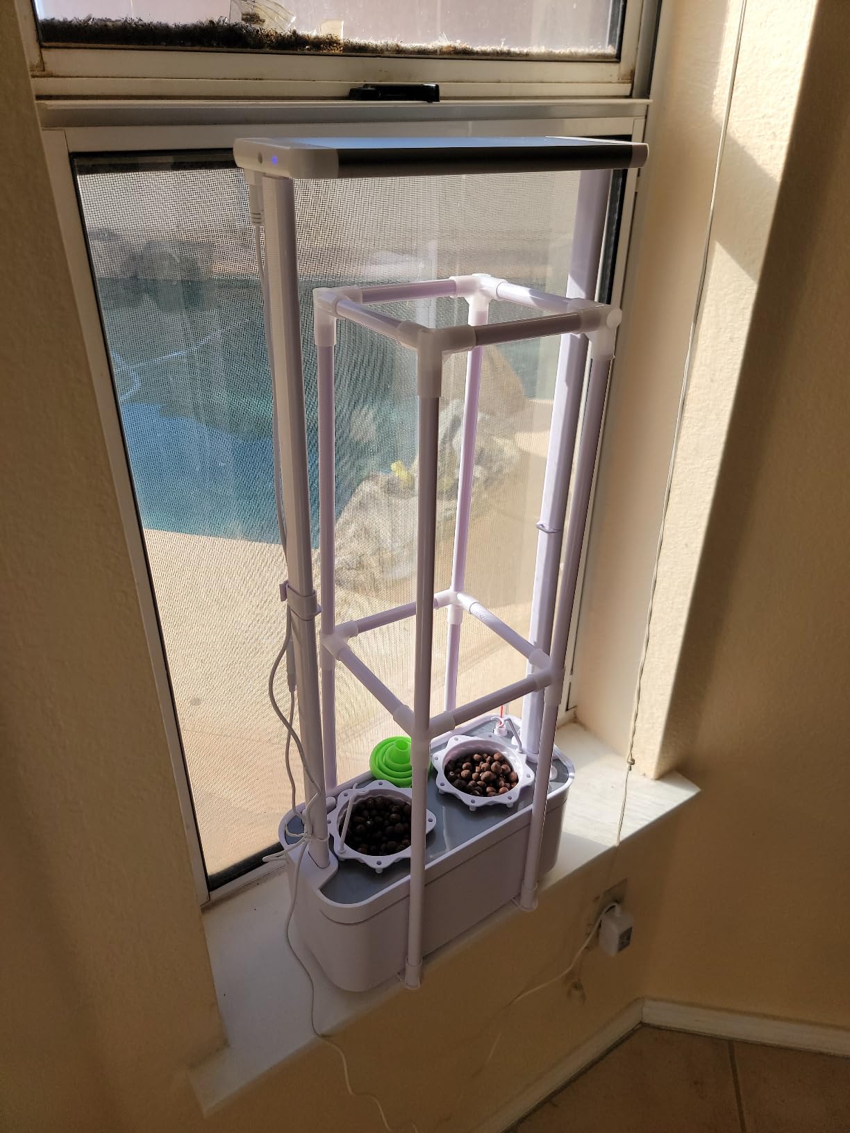 E SUPEREGROW Hydroponics Growing System kit with Trellis, Smart Tall Hydroponic Gardening System with LED Grow Light, Indoor Hydroponic Garden Herb Grow Kit for Short Tomato, Pepper, Cucumber customer photo 1