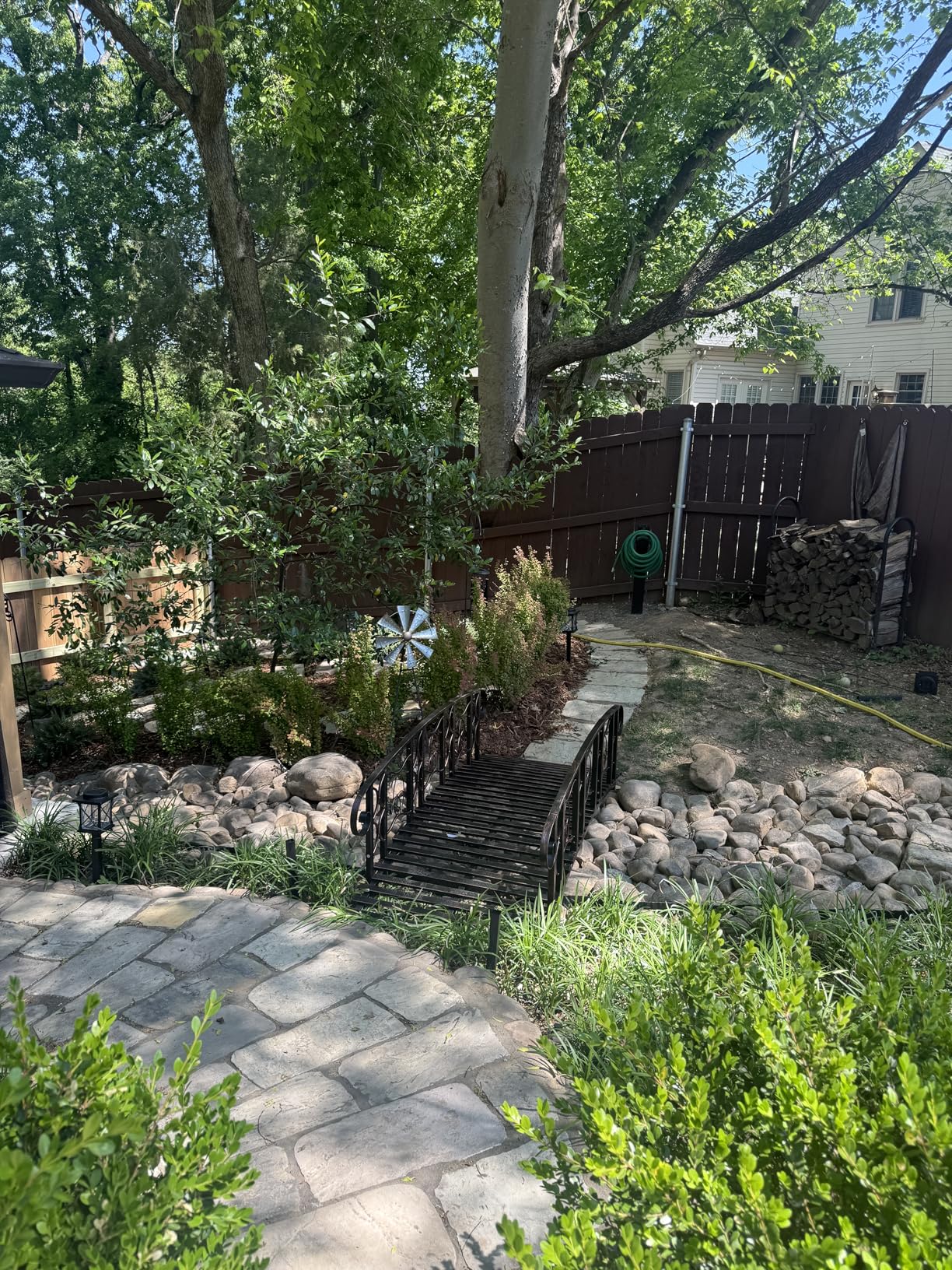 Outsunny 6' Metal Arch Backyard Garden Bridge, Safety Siderails, Black | 660 lbs. Weight Capacity, Vine Motifs, Easy Assembly, for Backyard Creek, Stream, Pond customer photo 1