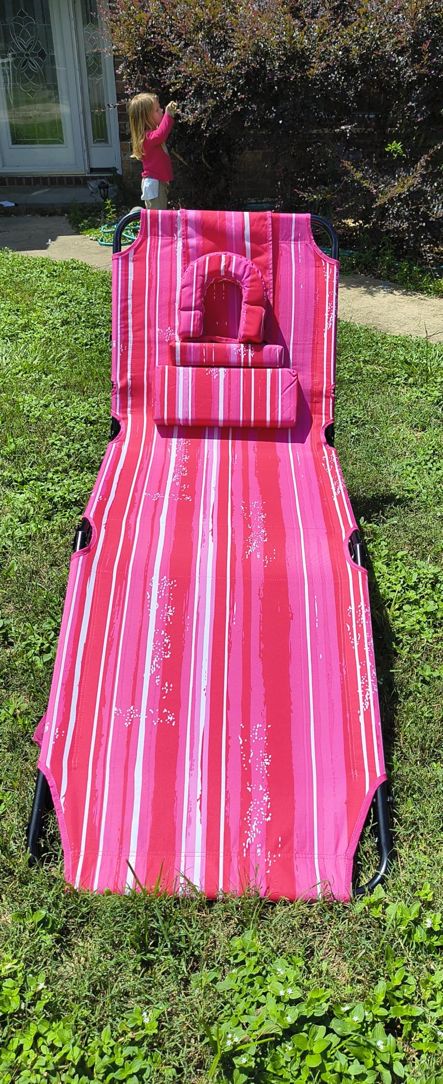 GYMAX Tanning Chair, 330lbs Beach Lounge Chair with Face Hole, Washable Pillow & Carry Strap, Adjustable Folding Chaise Lounge, Layout Chair for Outside, Patio, Poolside, Lawn (1, Stripe) customer photo 2