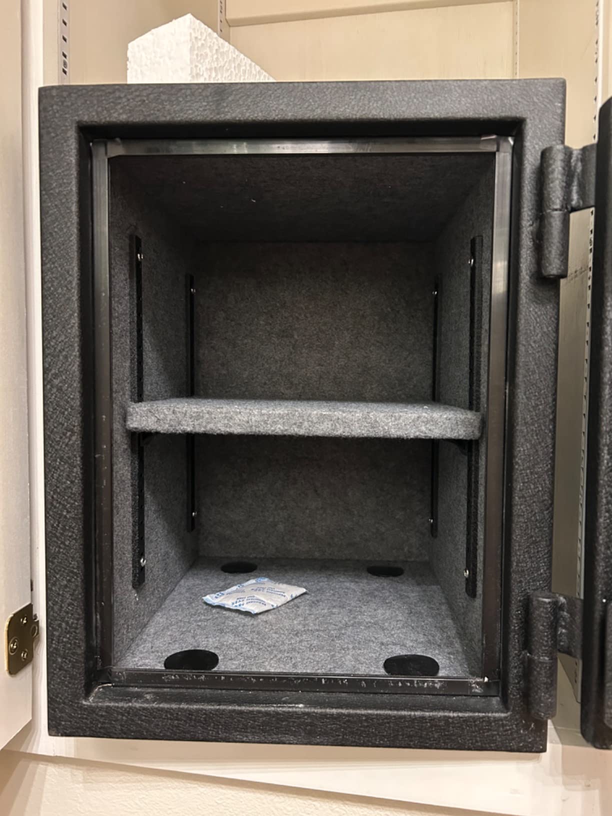 Biometric Fingerprint Fireproof Safe for Home Office, 3.47 Cu Ft Solid Steel Security Safe with Removable Shelf, Stores 29 Fingerprints, 30 Min Fire Protection, Anti-Theft Digital Safe customer photo 2