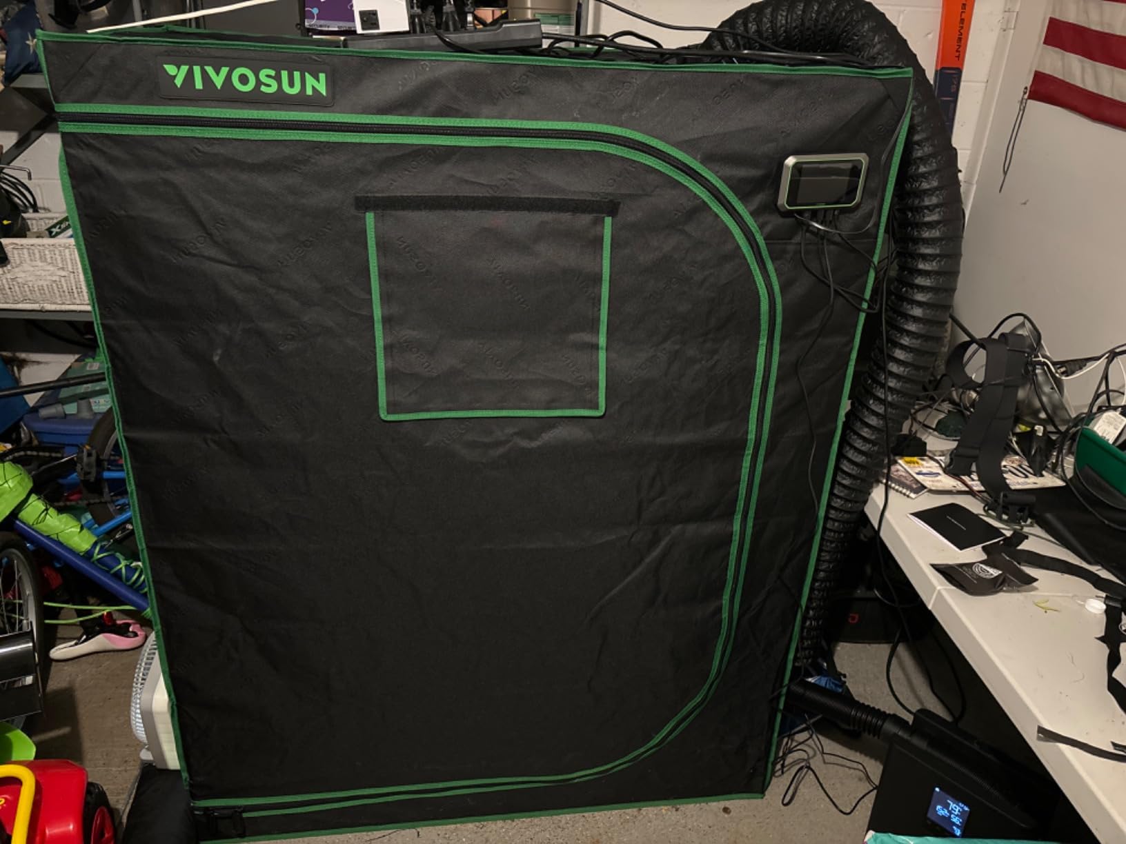 VIVOSUN GIY Smart Grow Tent System 2x2, WiFi-Integrated Grow Tent Kit, with Automate Ventilation and Circulation, Schedule Full Spectrum 100W LED Grow Light, and GrowHub E42A+ Controller customer photo 2
