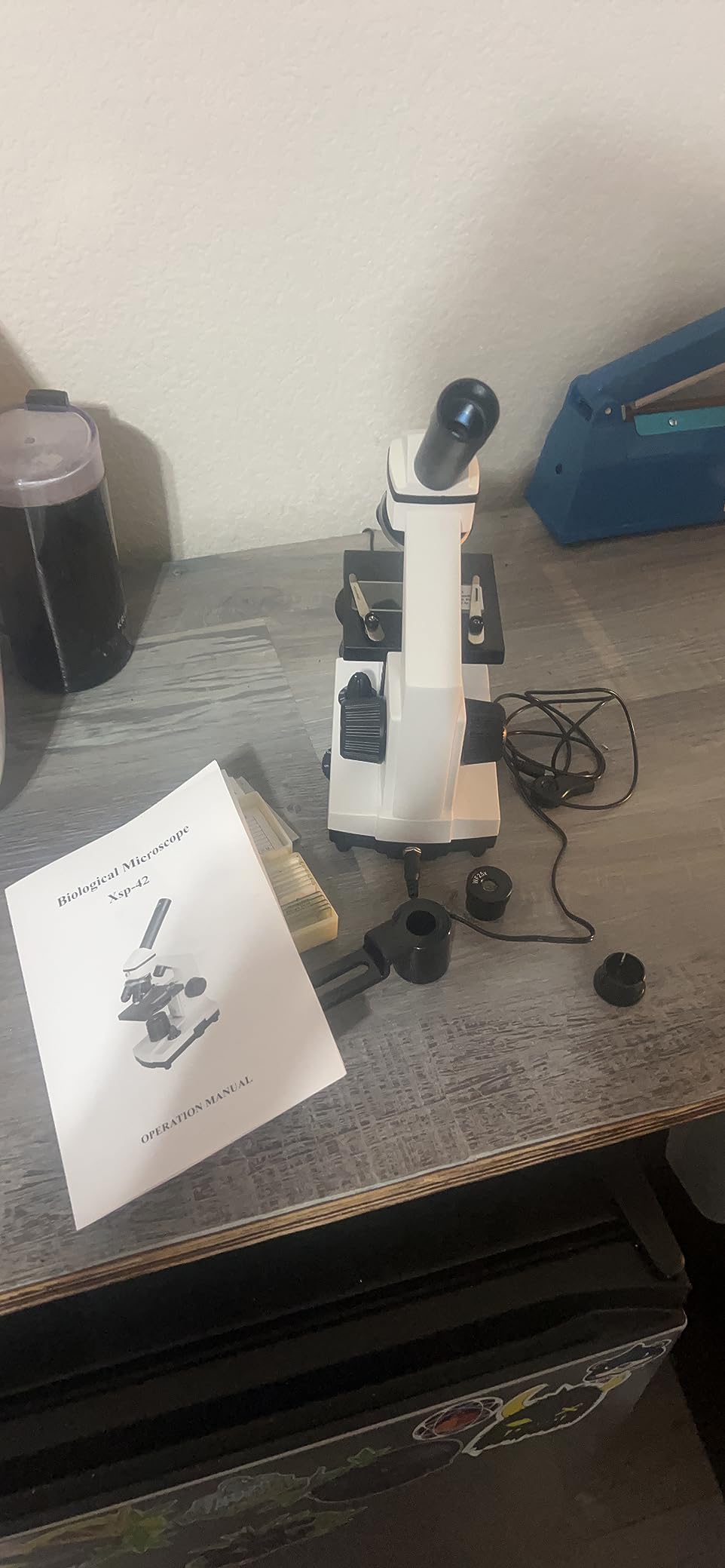 PalliPartners Compound Microscope for Adults & Students - 100X-2000X High-Power Biological Microscope for Students, School Lab & Home Education, with Slides Set & Phone Adapter customer photo 1