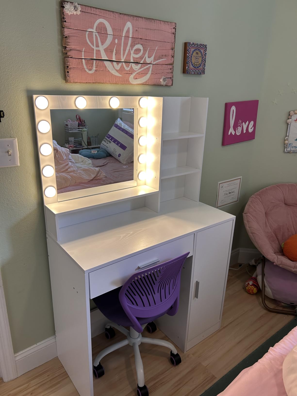Palimder Vanity Desk with Mirror & Light, Large Drawer Three Level Storage Dresser, 3 Lighting Modes Adjustable Brightness, Bedroom Dressing Table customer photo 1