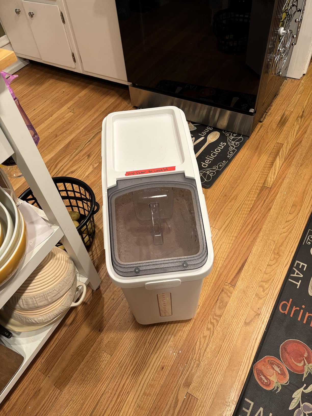 YITAHOME 50L/90lb Large Ingredient Flour Storage Bin, Commercial 11.4-Gallon Rice Storage Container 280 Cups Bulk Flour storage Bins with Wheels,Scoop,Lid and scale, Rice Bin for Kitchen, White customer photo 1