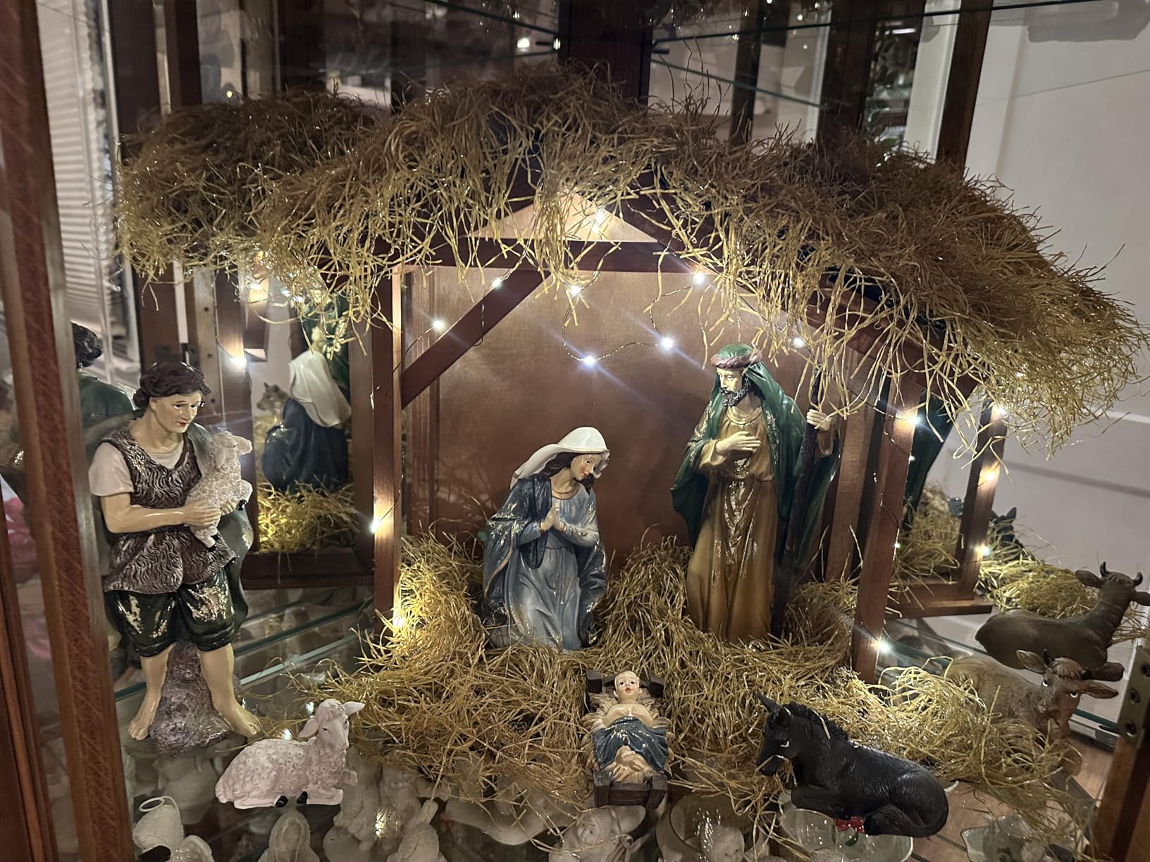 Glitzhome 15.5 Inch Oversized Nativity Sets for Christmas Decor Set of 12 Nativity Scene Collectible Figurine Sets for Tabletop Decor Xmas Resin Ivory Nativity Figurines Set Animals Figurines customer photo 1