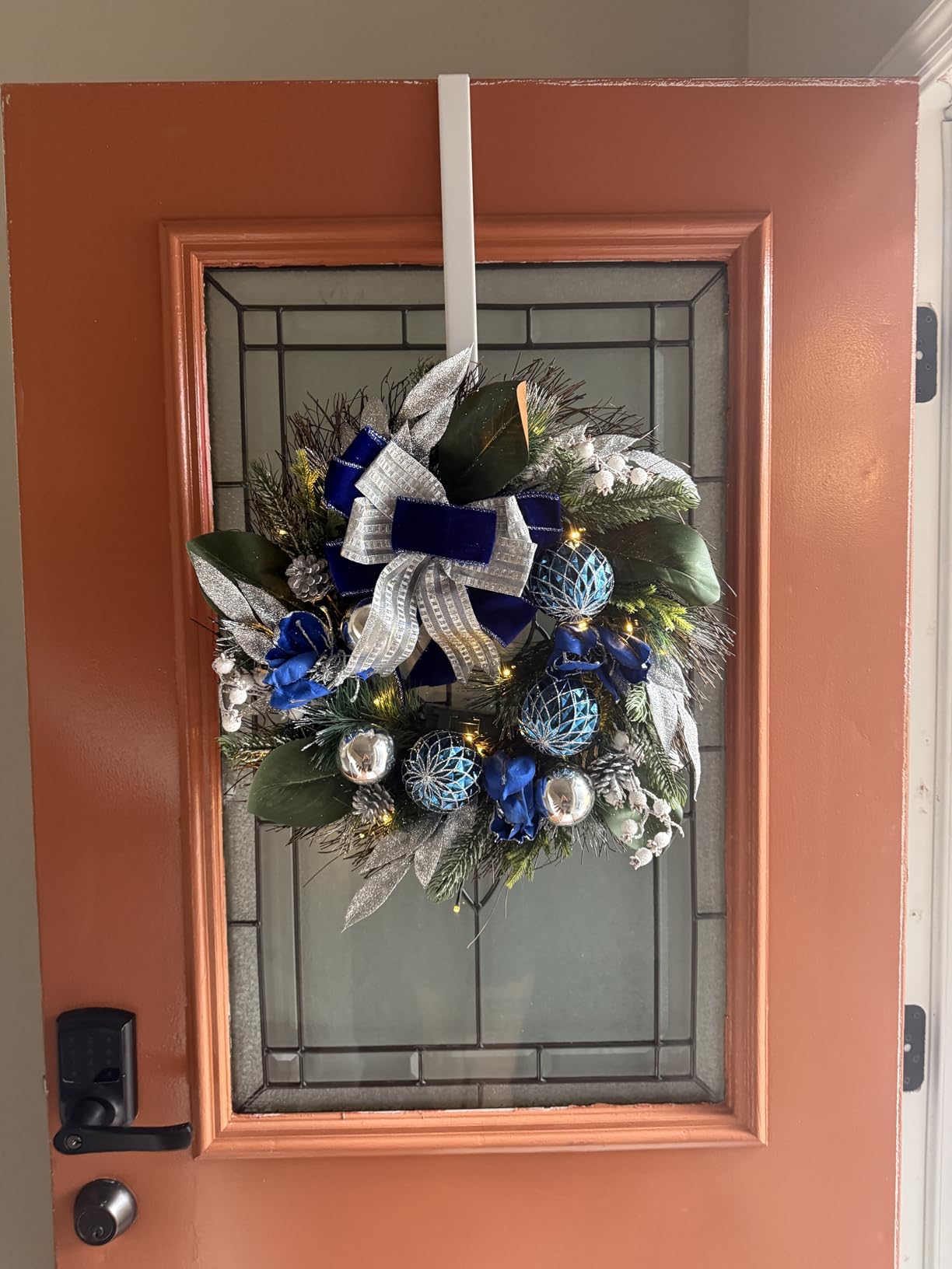 Prelit Christmas Wreath for Front Door Outside, 22 inch Be Merry Wreath with Red Black Buffalo Plaid Bow, Lighted Farmhouse Christmas decoration-30 LED Light/Timer, Winter Door Wreath, Porch Decor customer photo 2