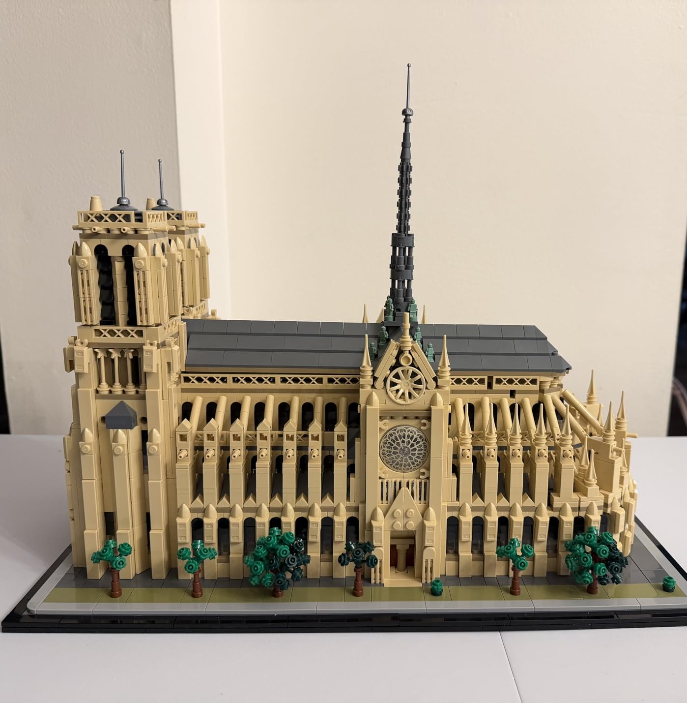 Architecture Notre-Dame de Paris Replica, Architectural Model Kit, Collectible Building Set for Adults, Build and Display Souvenir, Gift Idea for Lovers of History, Travel and Art, 21061 customer photo 1