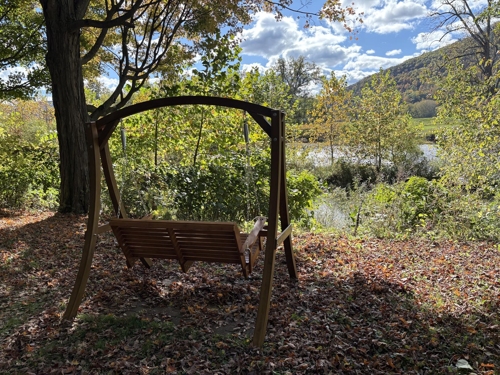 VINGLI XL 4 Ft Pro Wooden Porch Swing with Cup Holders, 880 LBS, Brown | Heavy-Duty Wood Frame; 880-Lb Capacity; Cup Holders Included; Hanging Chains Included; Ideal For Yard, Lawn, And Garden customer photo 2