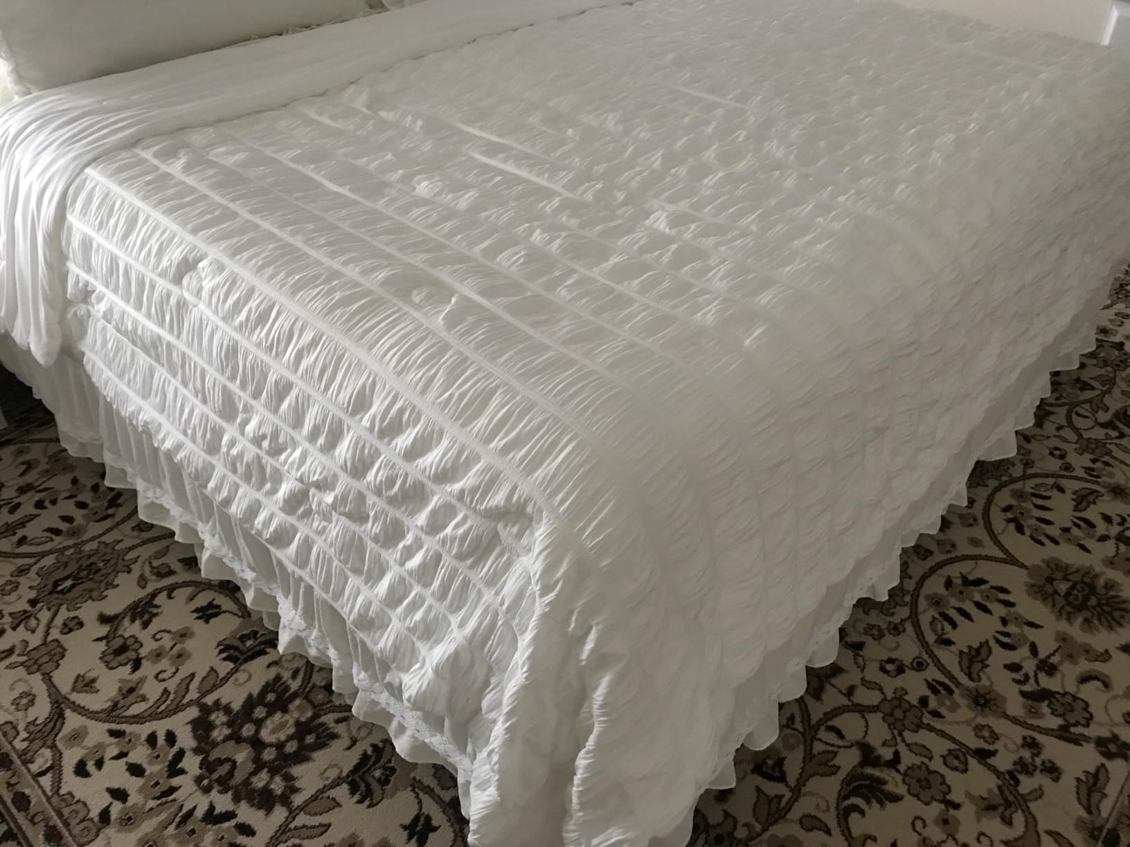 Cozy Bliss Seersucker Cooling Comforter Queen Size, Q-Max 0.45 Reversible Lightweight Cooling Blanket, Breathable Silk Smooth Summer Bedding Quilt for Hot Sleepers Night Sweats Light Grey customer photo 2