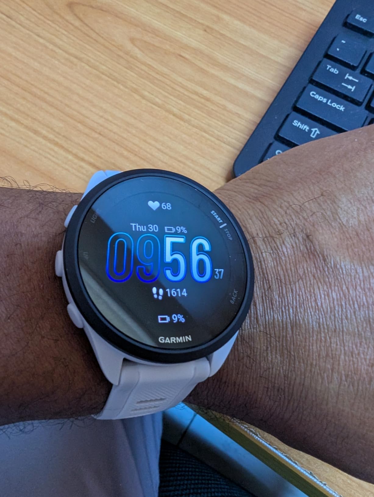 Garmin Forerunner 165, Running Smartwatch, 43mm, Whitestone | Essential Training & Recovery Features, Built-In GPS customer photo 1