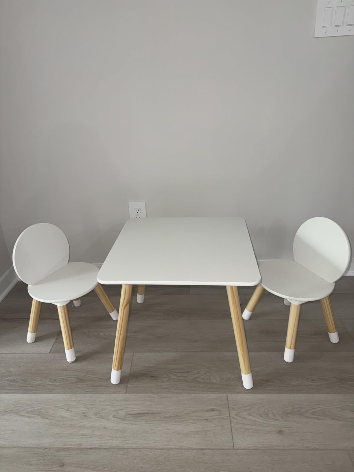 VEVOR Kids Table and Chairs, Toddler Table and Chair Set, Children Wooden Multi-Activity Table for Play, Art, Craft, Reading, Learning, Eating, 1 Table and 2 Chairs customer photo 1