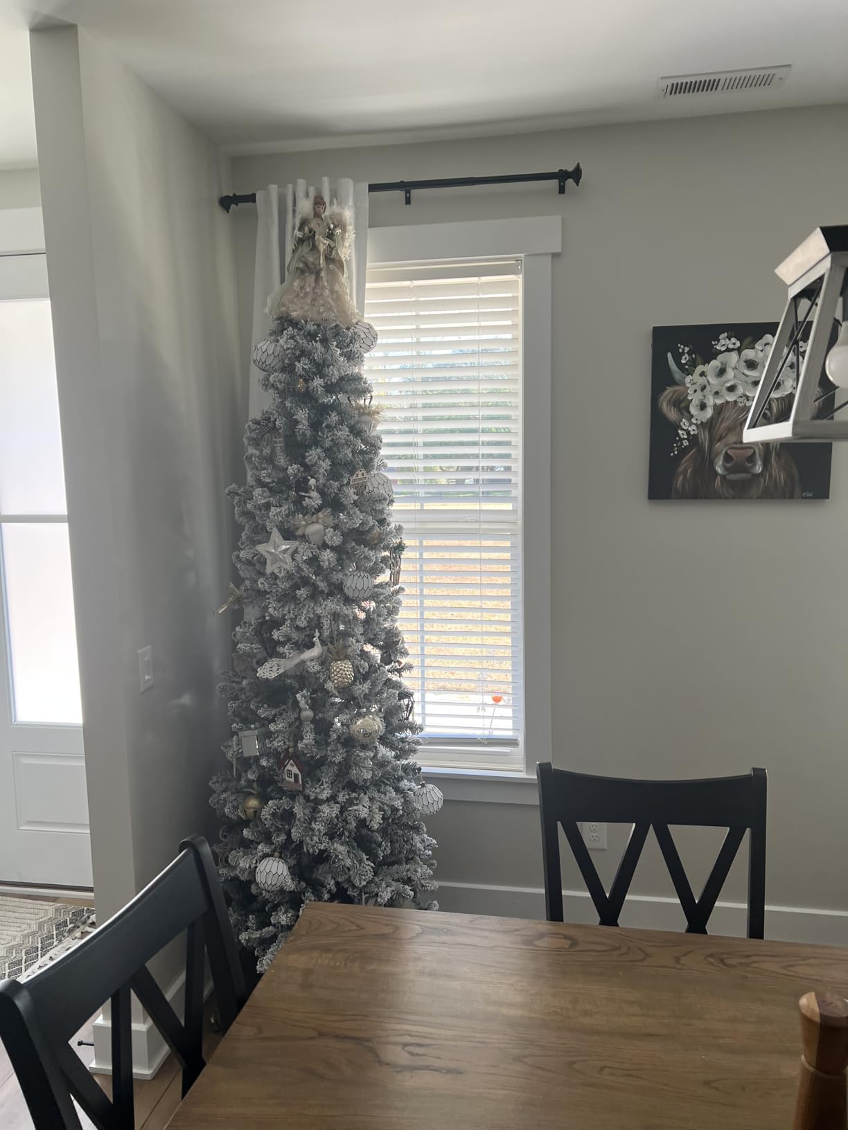 SHareconn 6ft Prelit Snow Flocked Artificial Hinged Slim Pencil Christmas Tree with Warm White Lights, Flocked Pencil Spruce Tree, Perfect Decoration Choice for Xmas Holiday customer photo 1