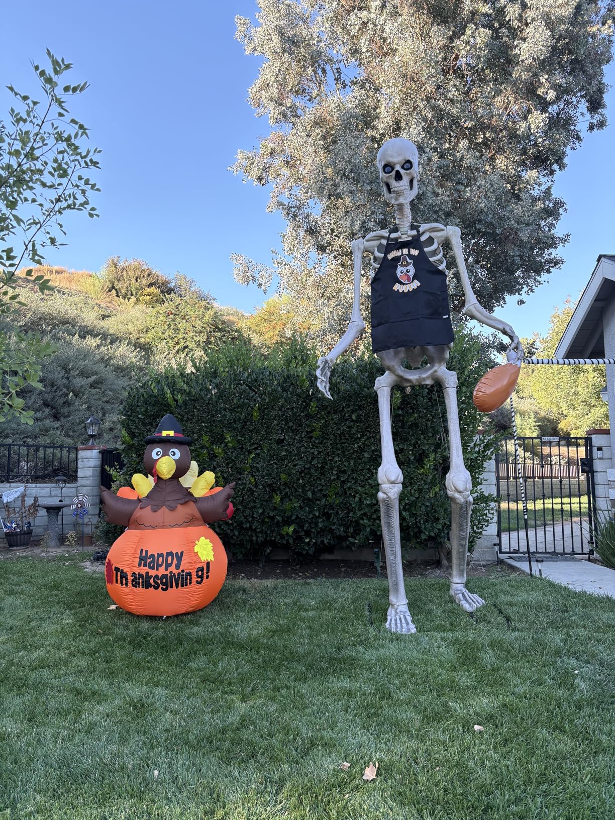 5.2 FT Thanksgiving Inflatables Turkeys Outdoor Decorations Blow Up Sitting on Pumpkin with Built-in LEDs for Thanksgiving Indoor Outdoor Yard Lawn Garden Decorations customer photo 1